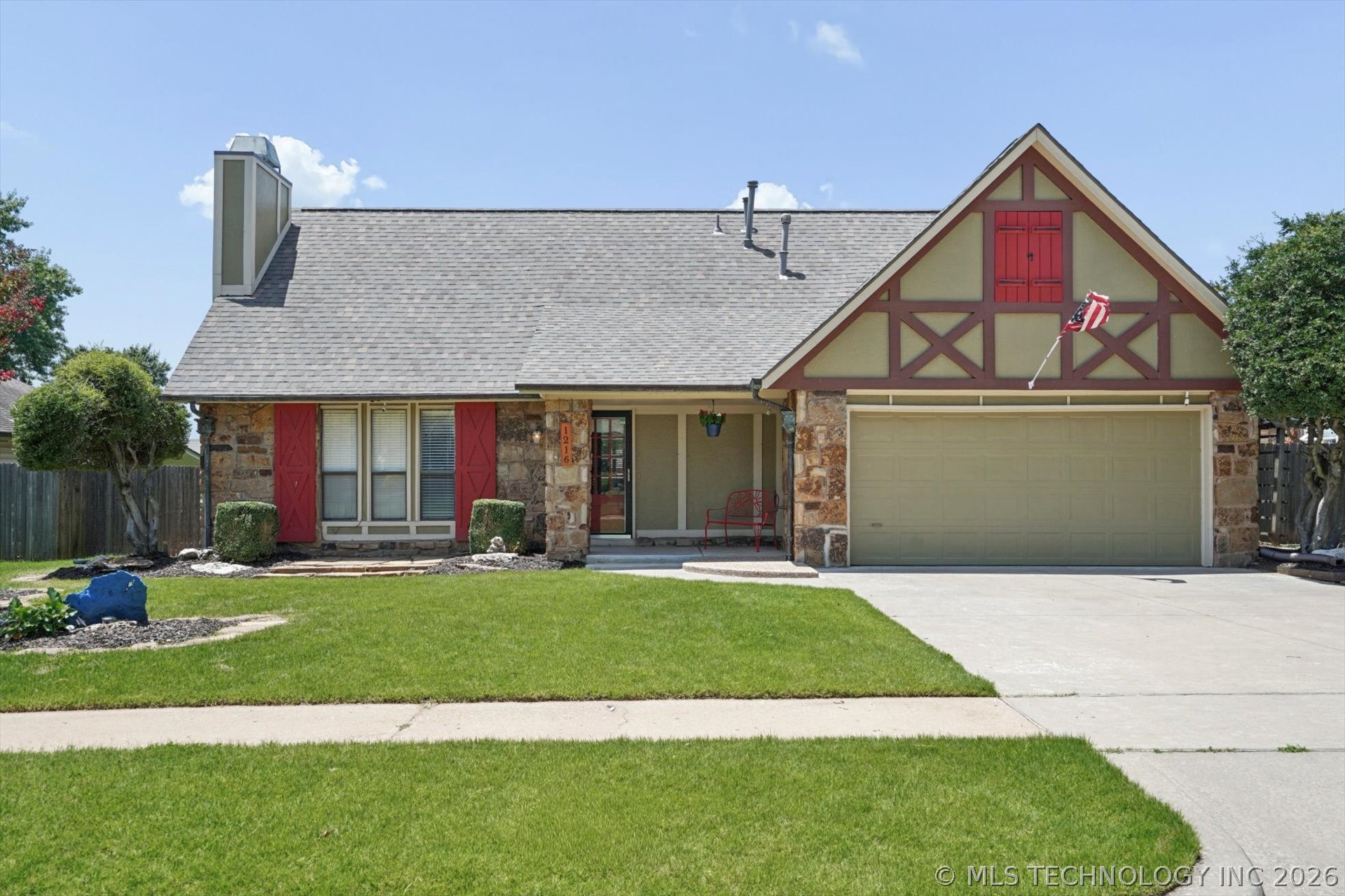 1216 S 31st Street Property Photo 2