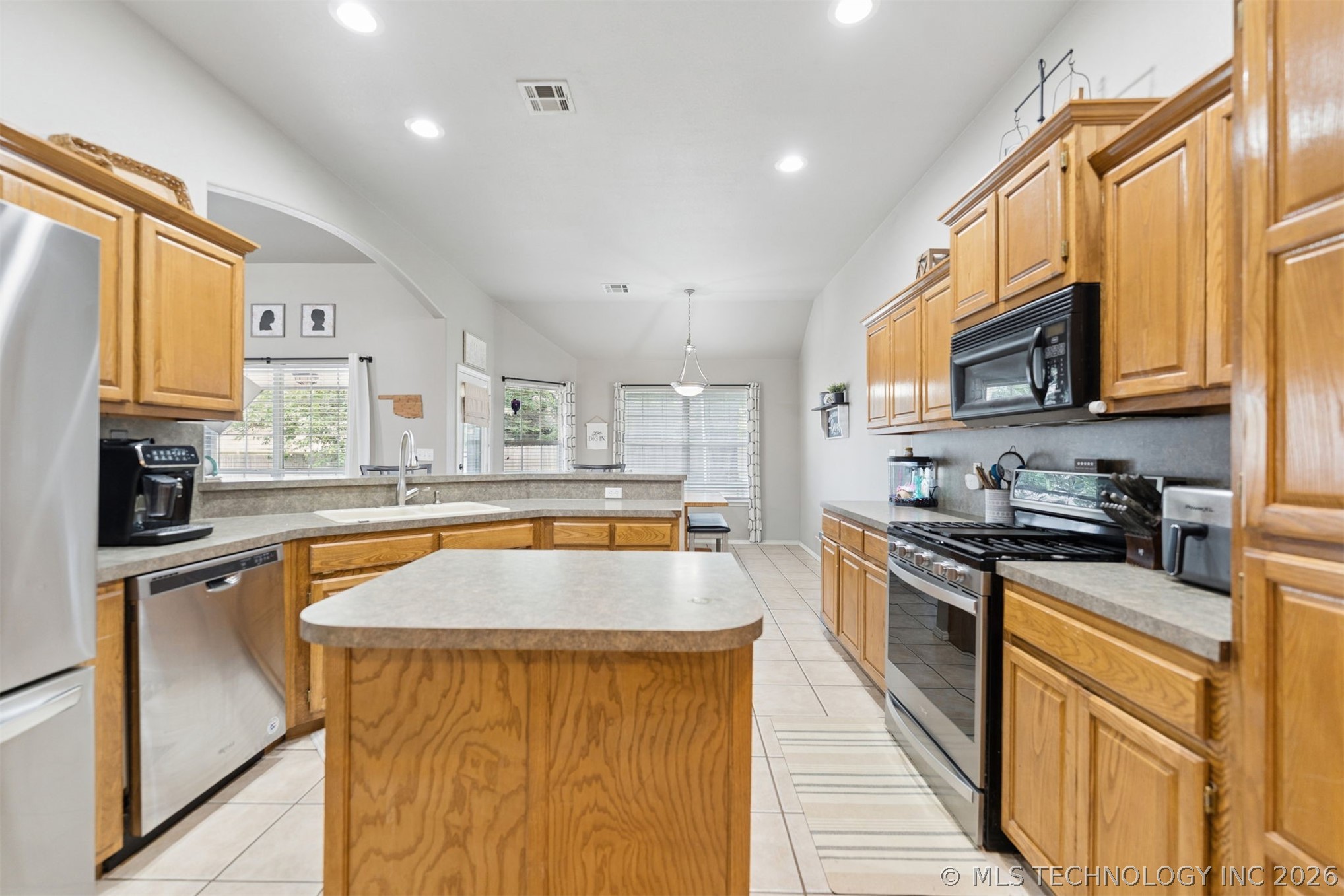 521 S 63rd Place Property Photo 11