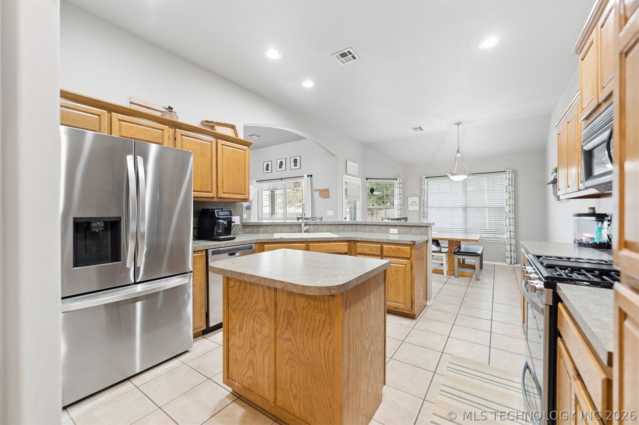 521 S 63rd Place Property Photo 12