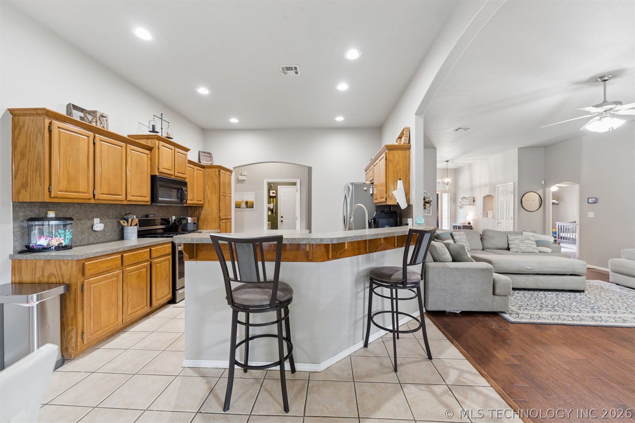 521 S 63rd Place Property Photo 15