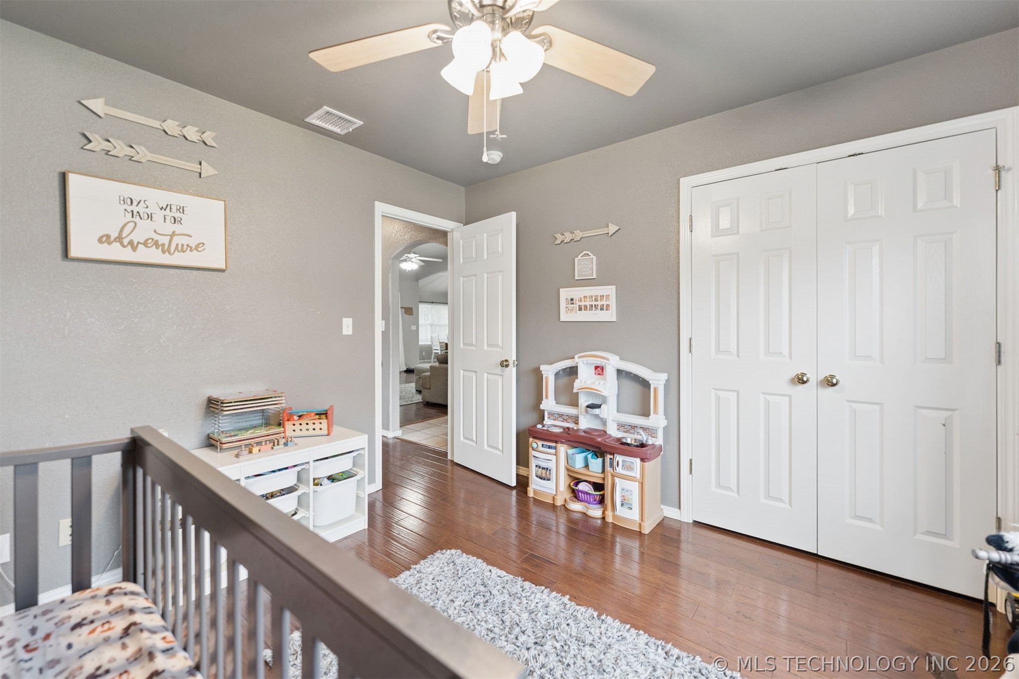 521 S 63rd Place Property Photo 29