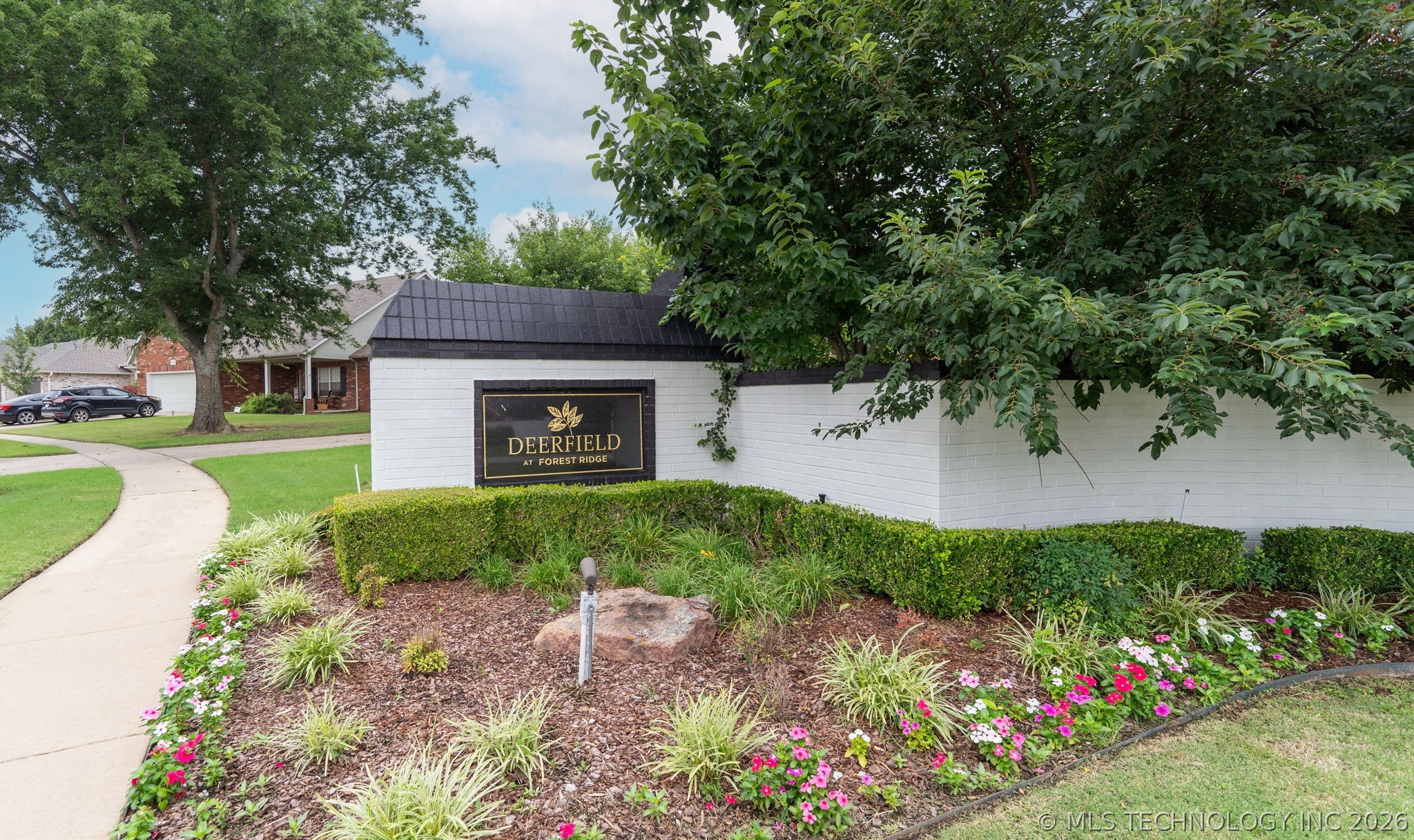 521 S 63rd Place Property Photo 39