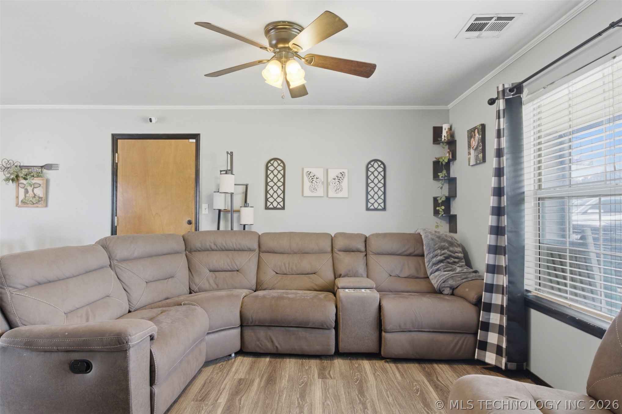 1 Secondine Court Property Photo 3
