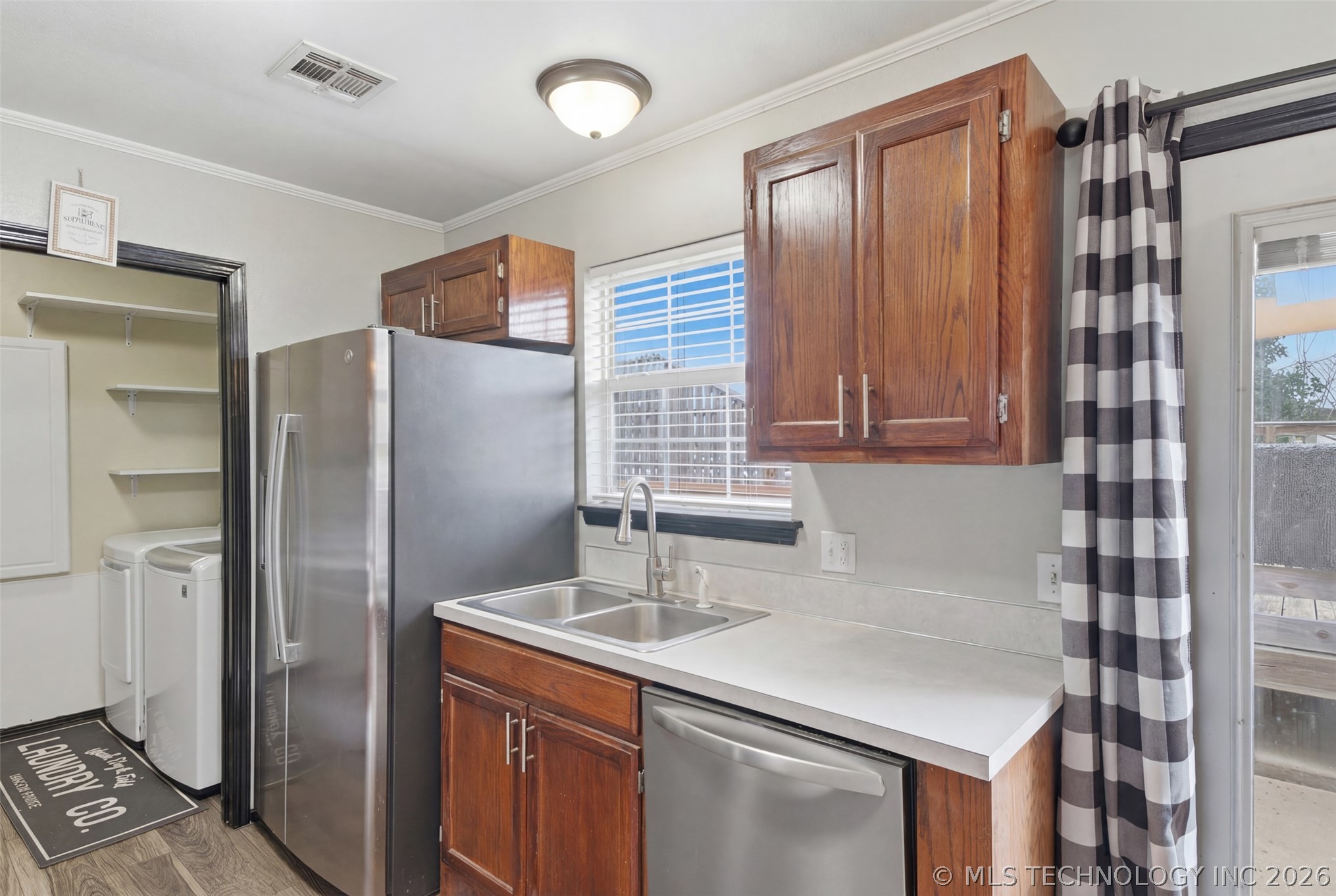 1 Secondine Court Property Photo 12