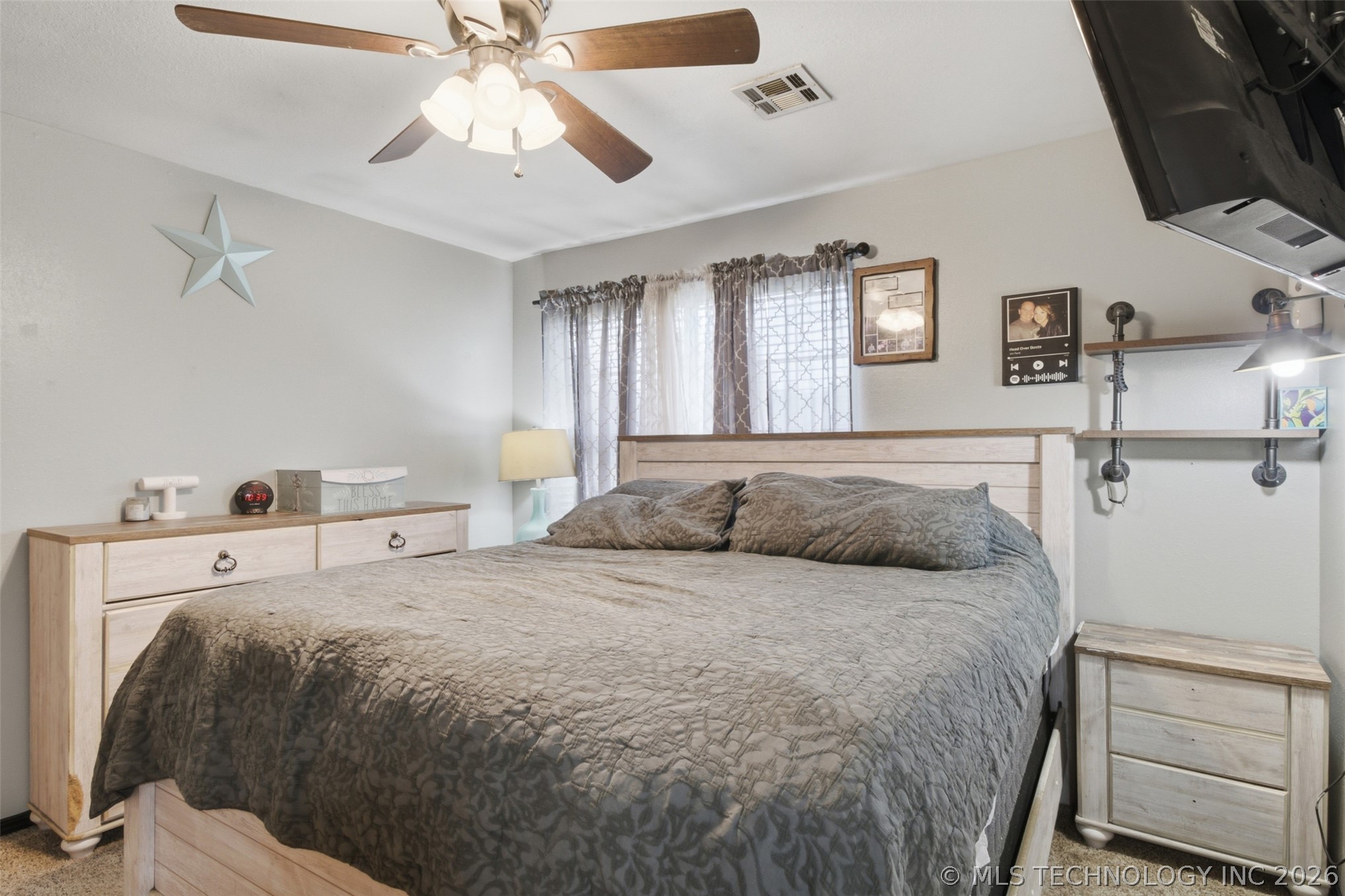 1 Secondine Court Property Photo 28