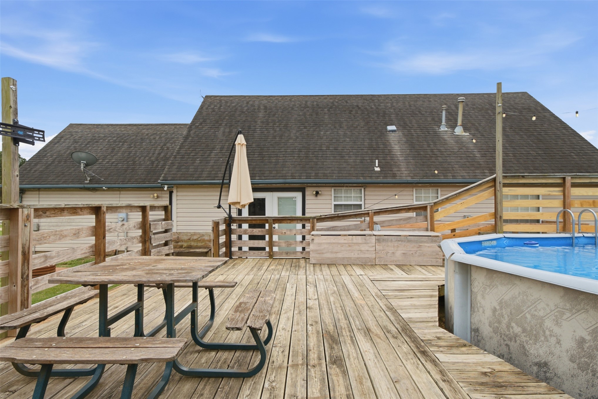 1 Secondine Court Property Photo 38