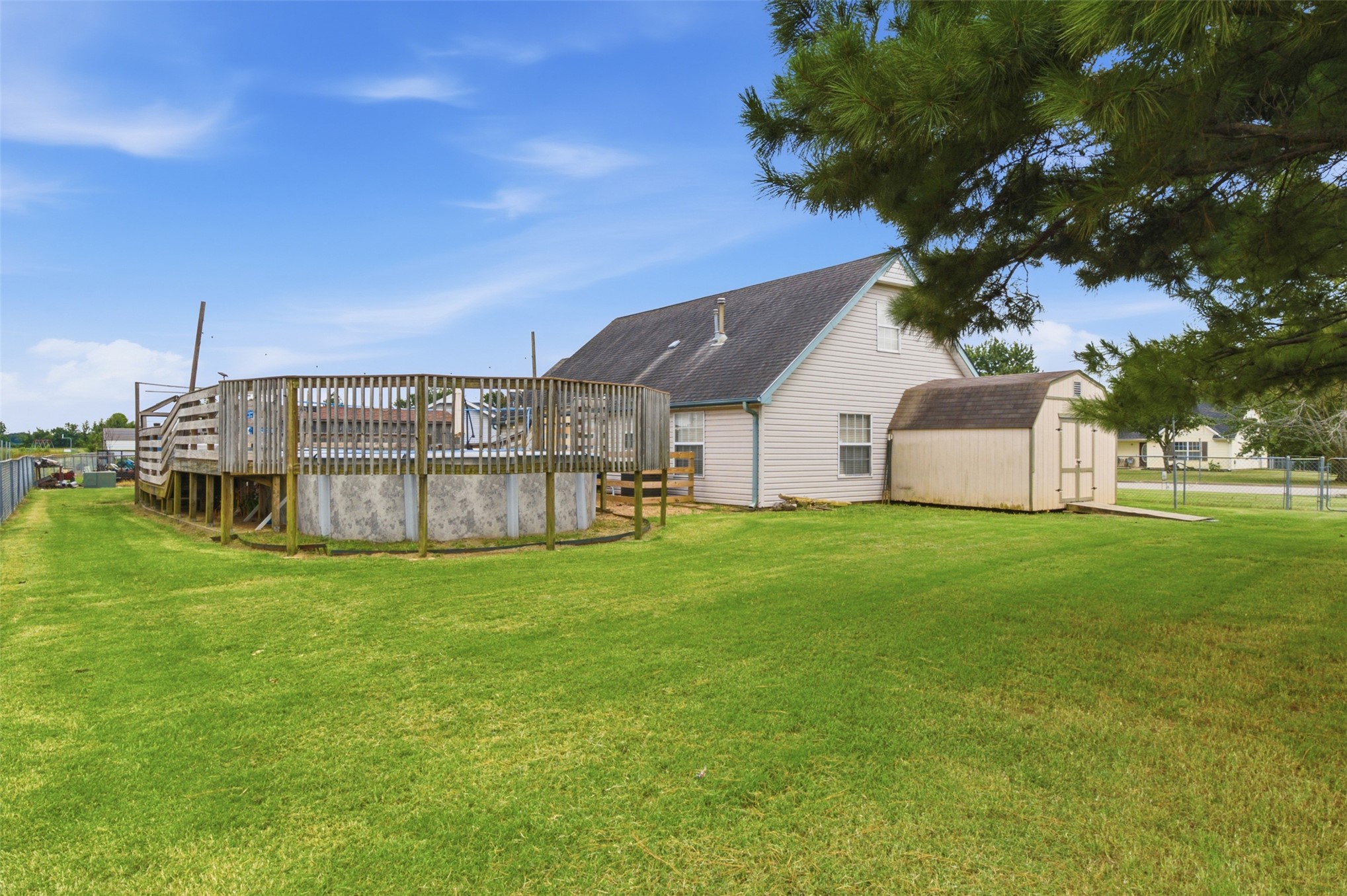 1 Secondine Court Property Photo 42