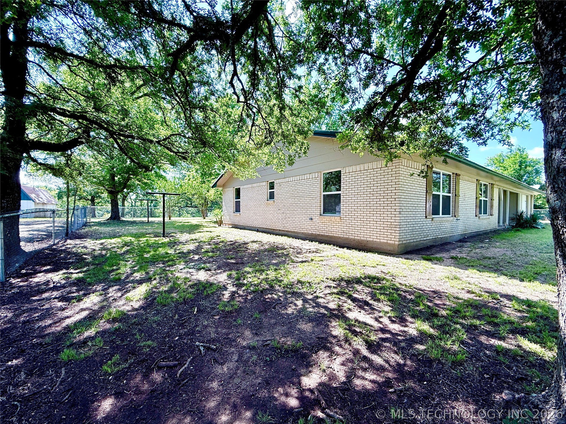 2835 Roy Roberts Road Property Photo 5