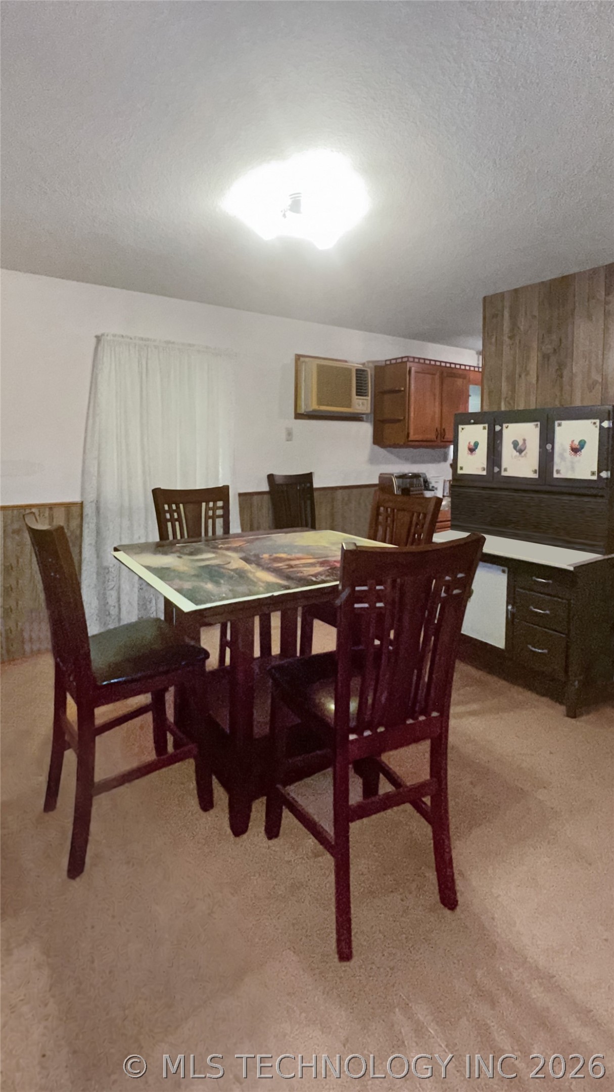 463 W 10th Street Property Photo 5