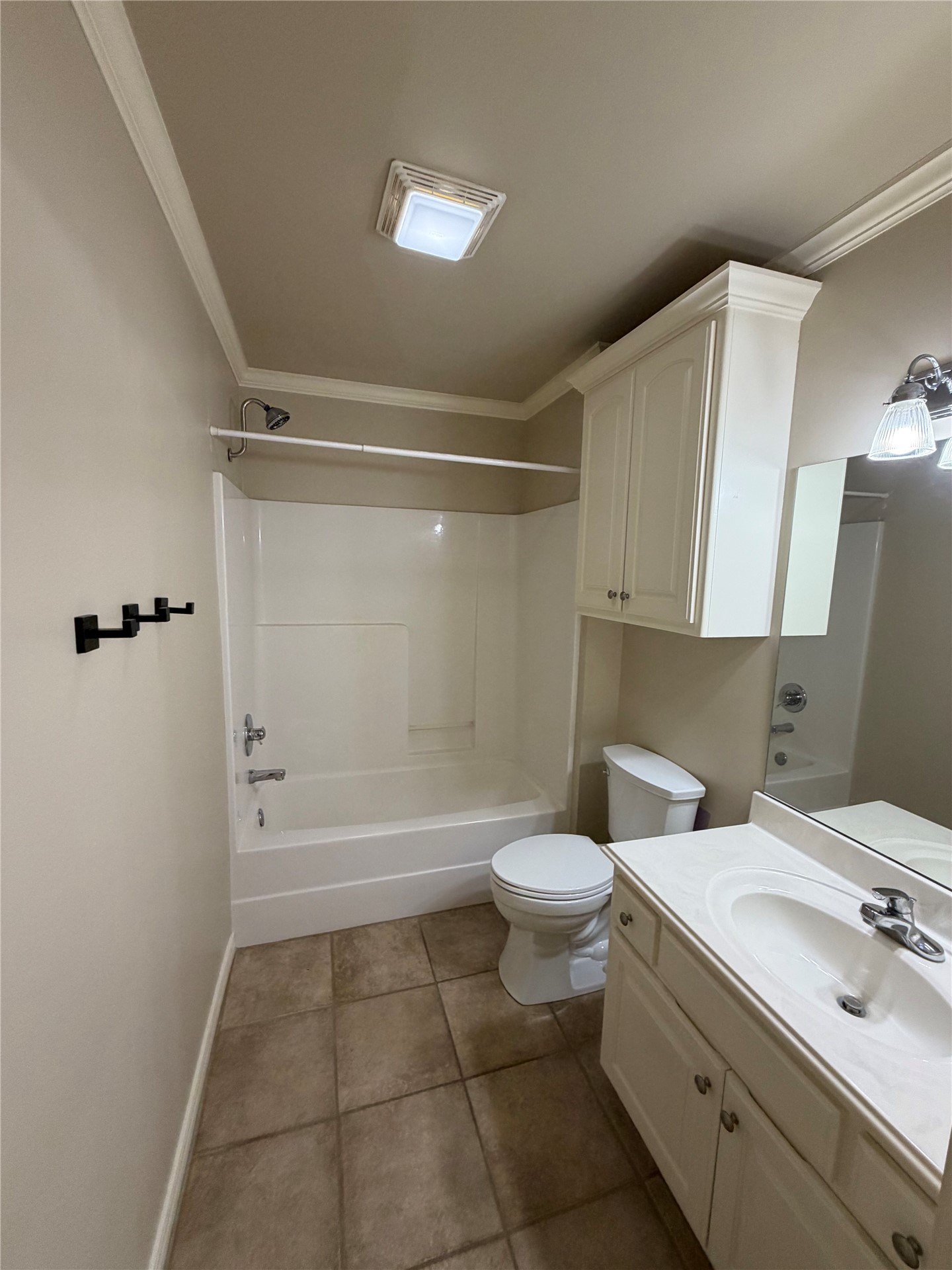 8664 E 103rd Street Property Photo 47