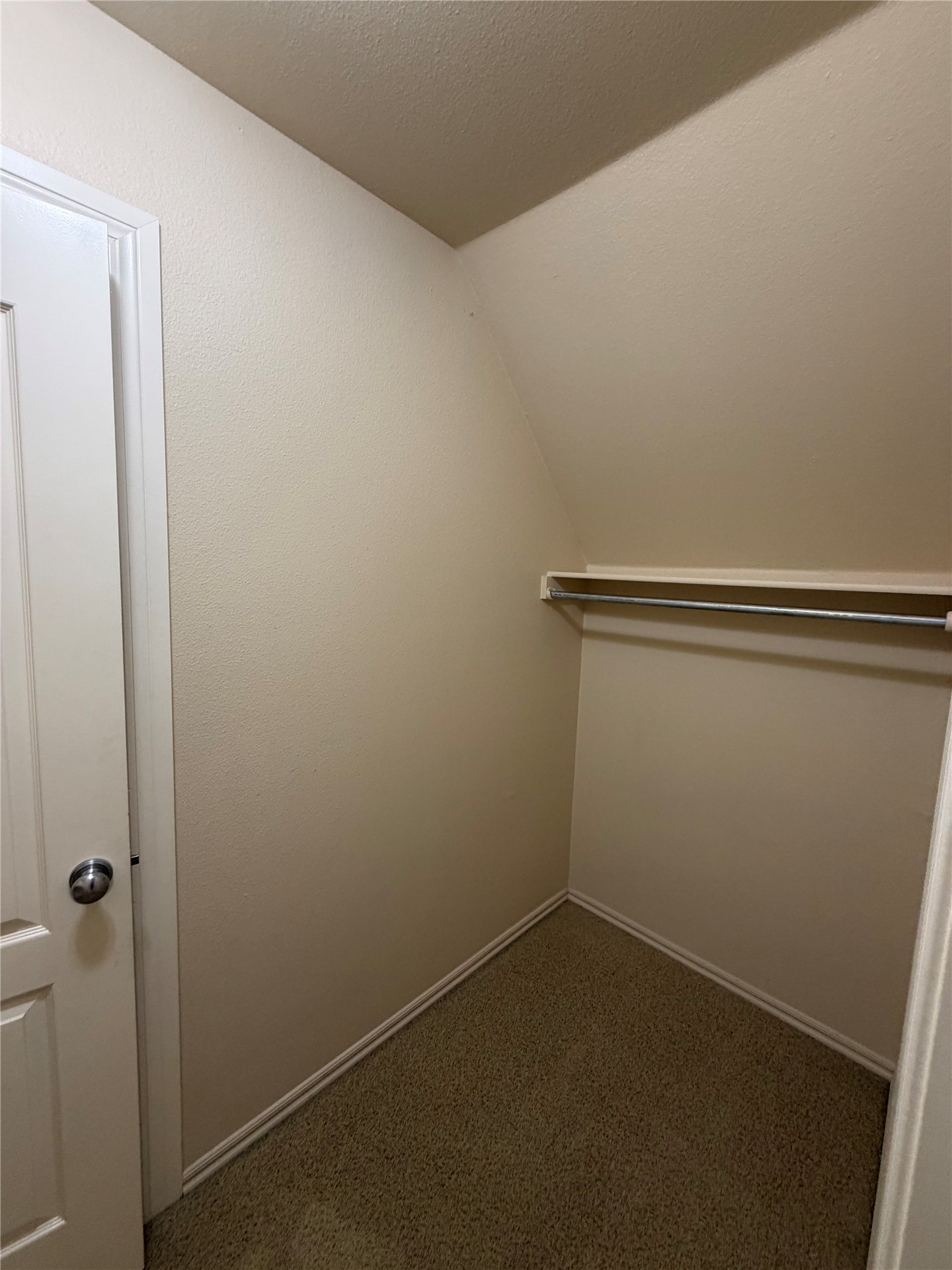 8664 E 103rd Street Property Photo 51