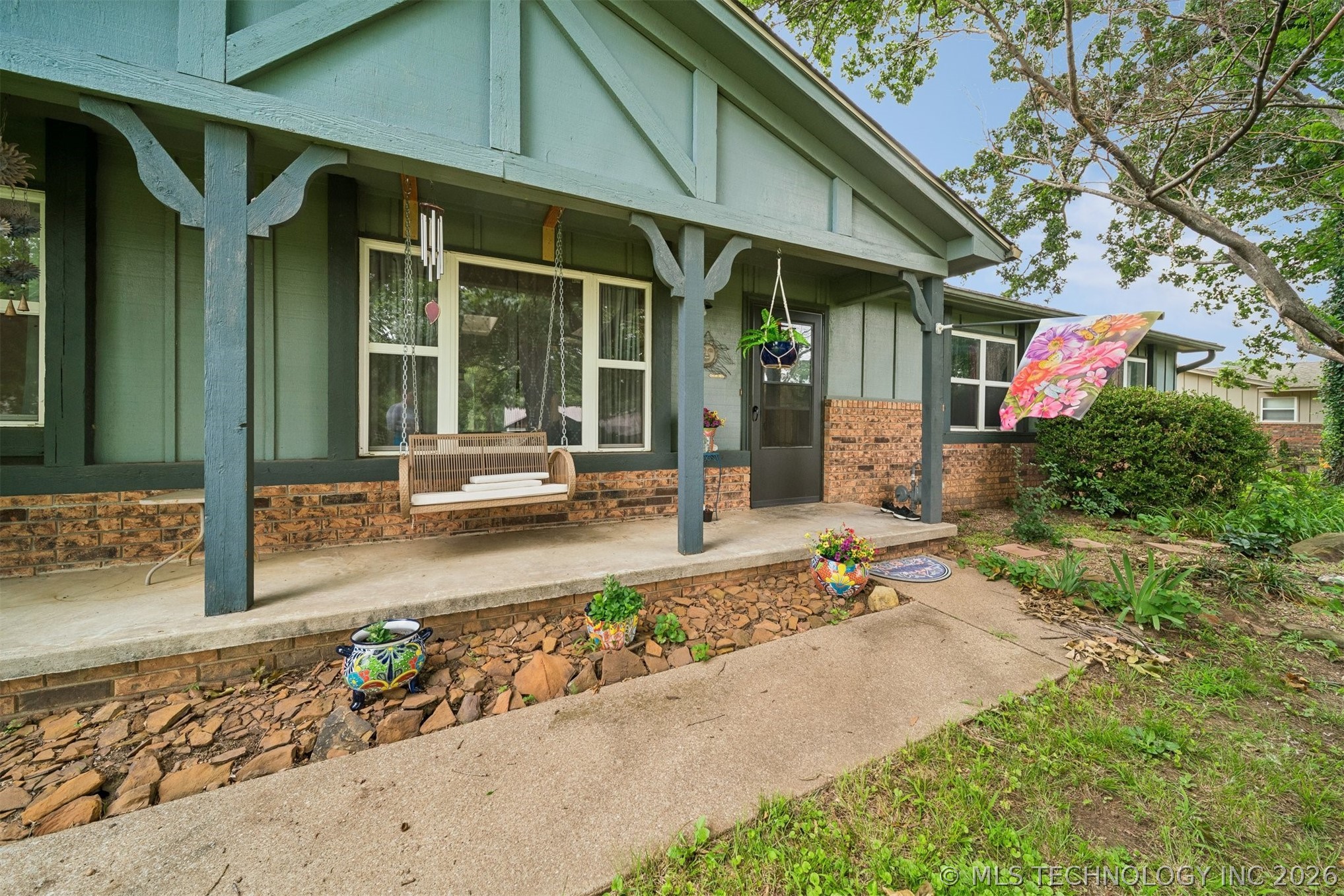 21585 S Glenwood Drive
