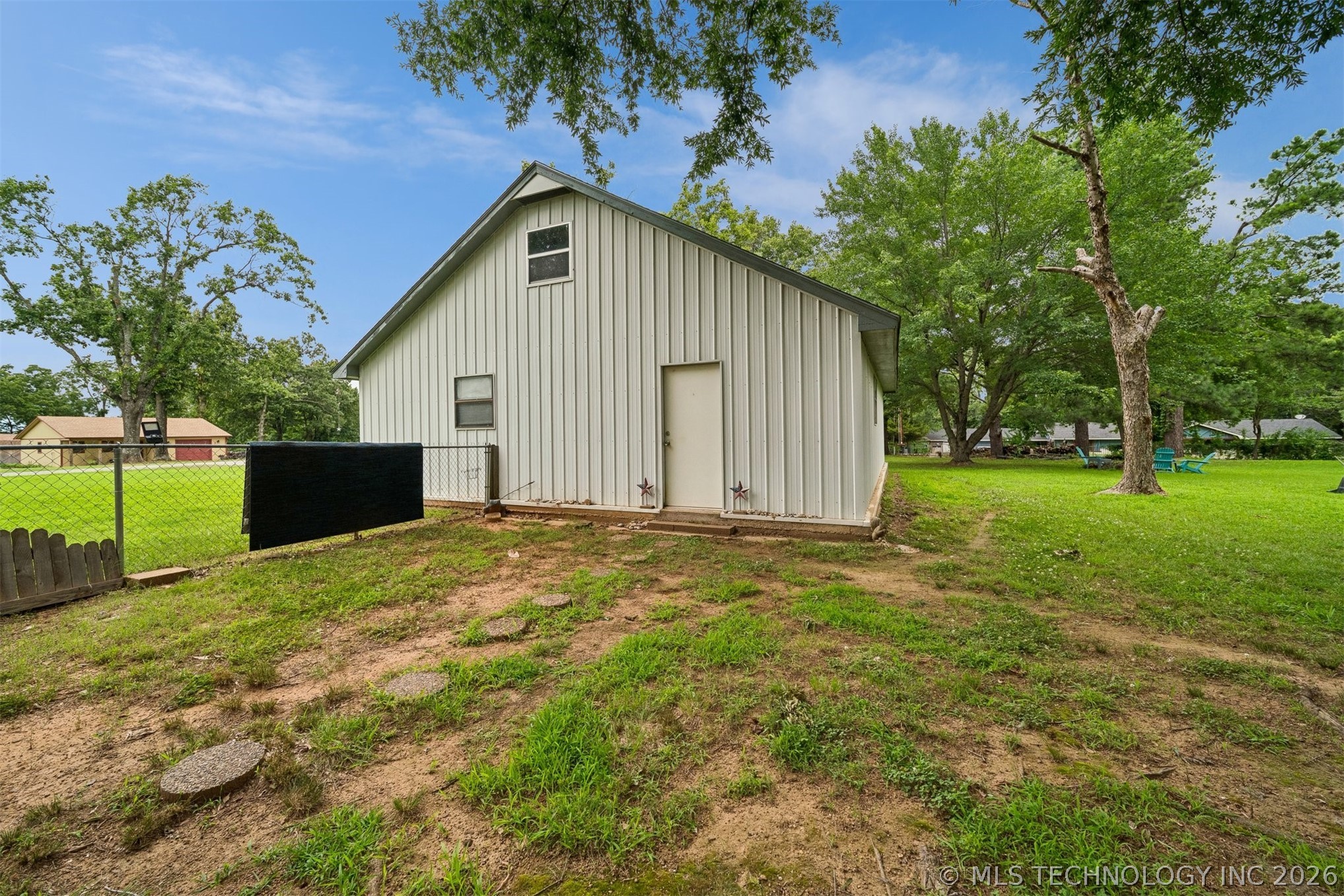 21585 S Glenwood Drive Property Photo 6