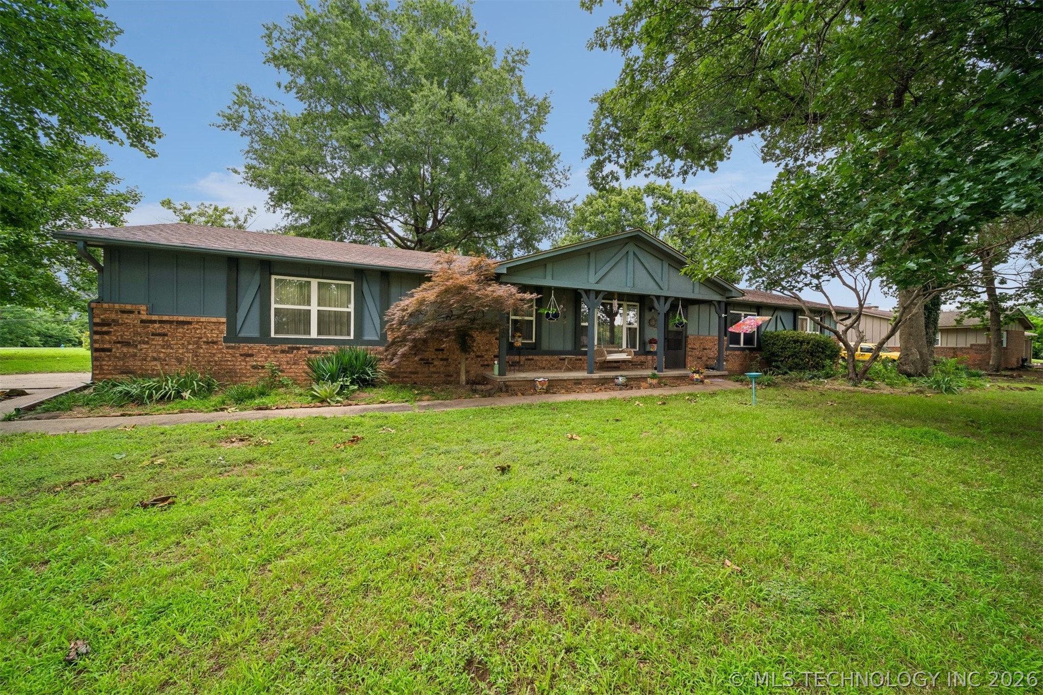 21585 S Glenwood Drive Property Photo 7
