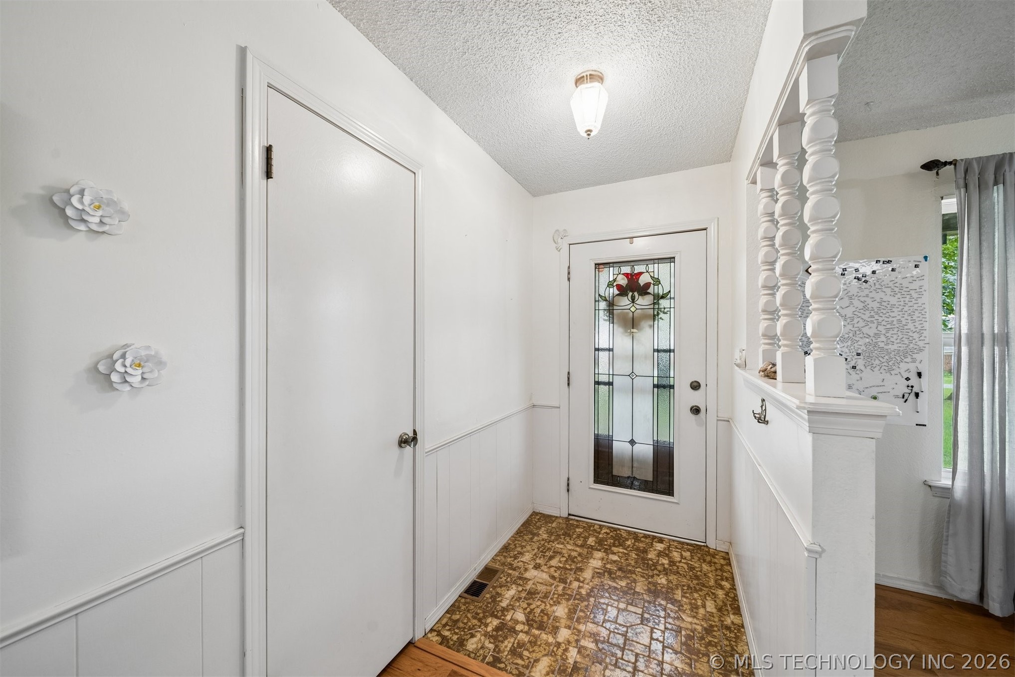 21585 S Glenwood Drive Property Photo 8