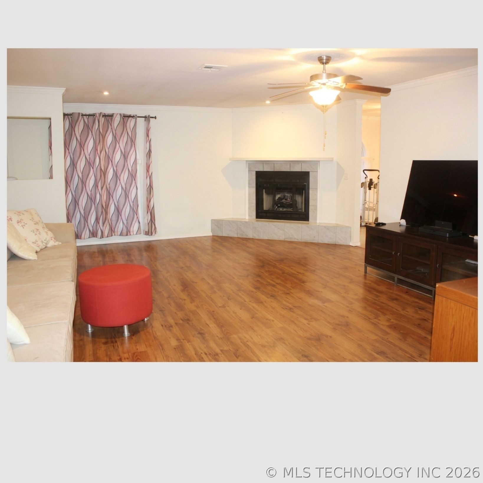 314 W Sandy Creek Road Property Photo 7