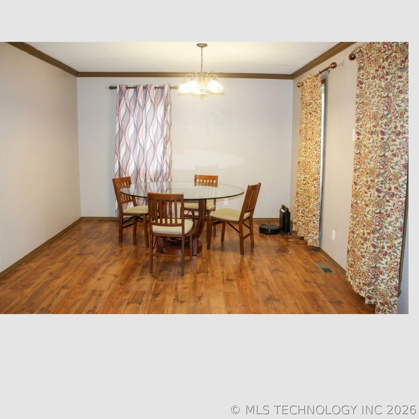 314 W Sandy Creek Road Property Photo 10