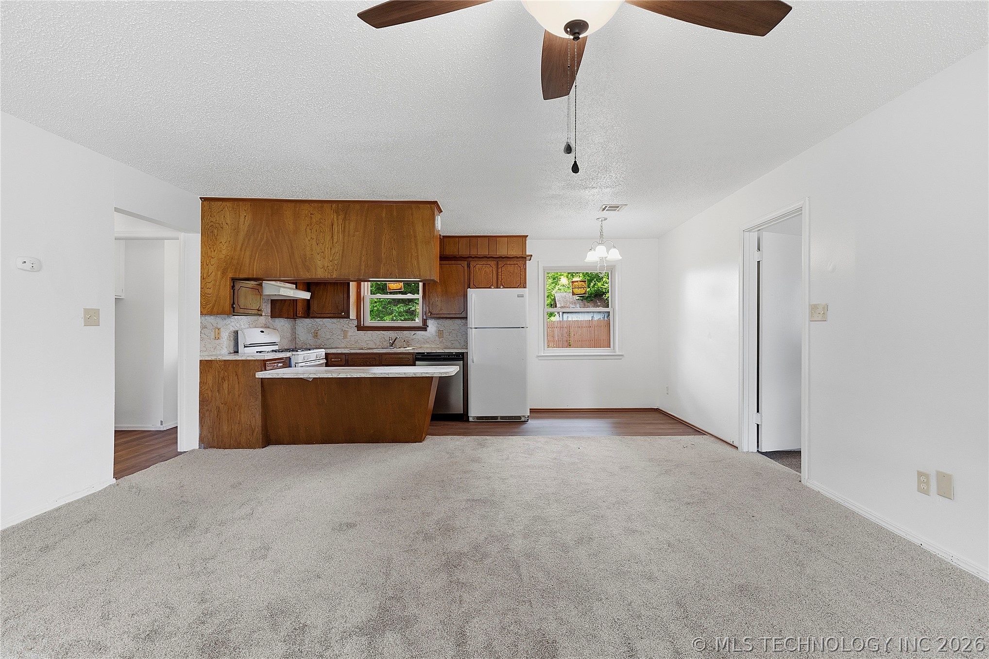 551 Delaware Avenue Property Photo 3