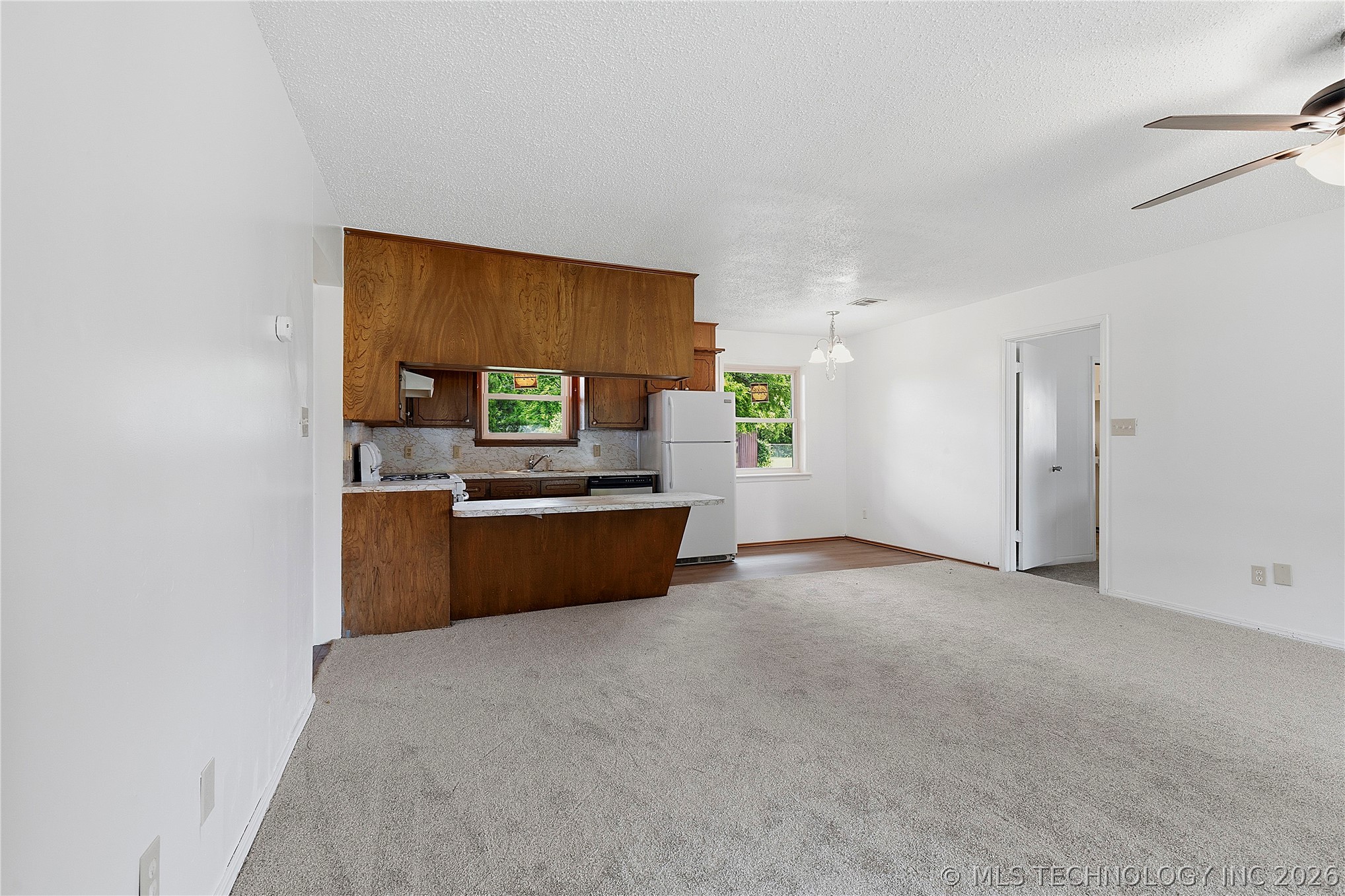 551 Delaware Avenue Property Photo 4