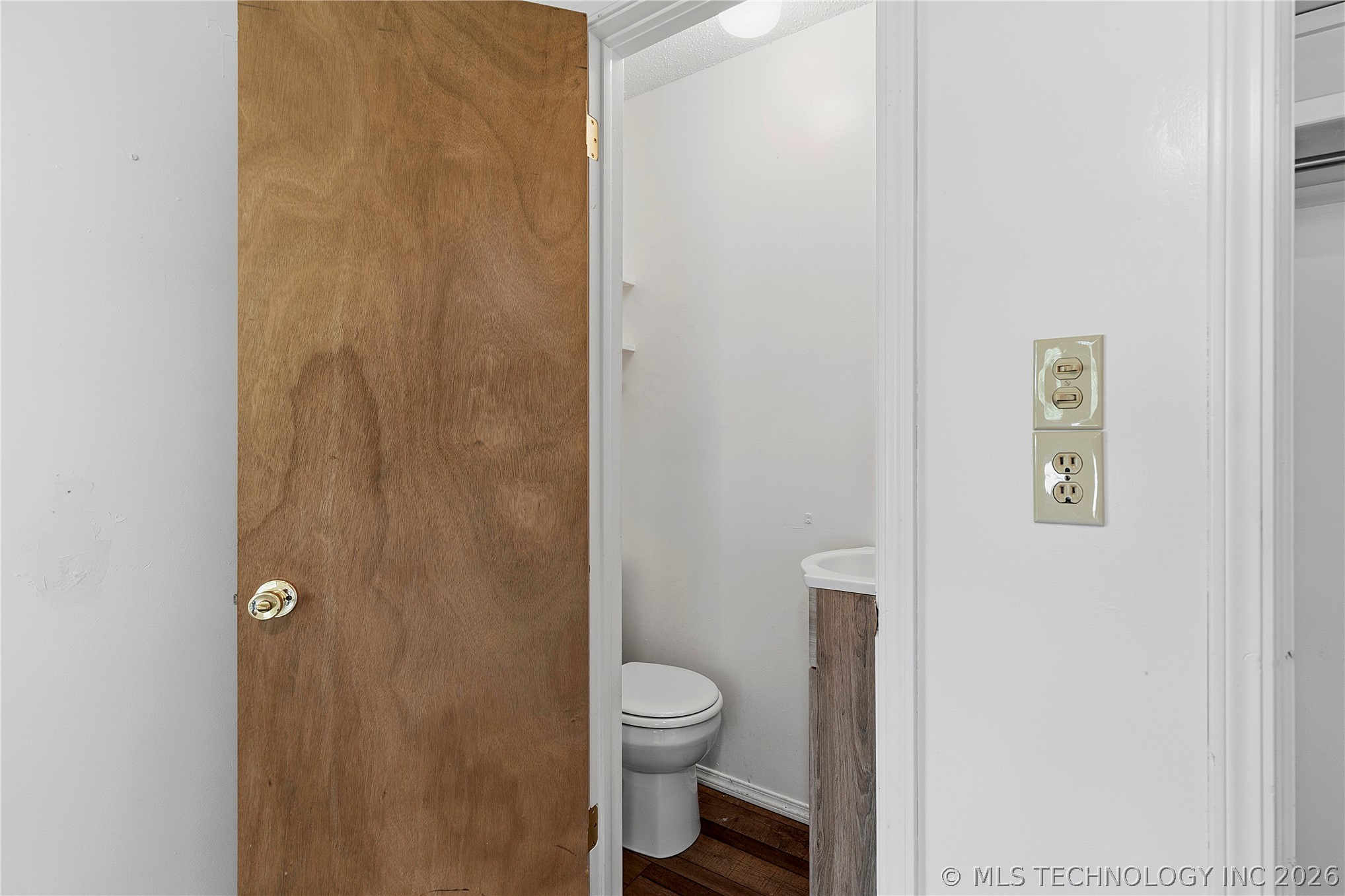 551 Delaware Avenue Property Photo 11