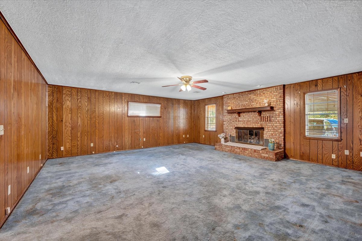 108 W Paul Street Property Photo 11