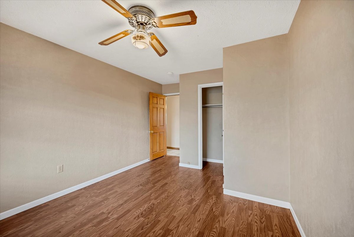 108 W Paul Street Property Photo 28