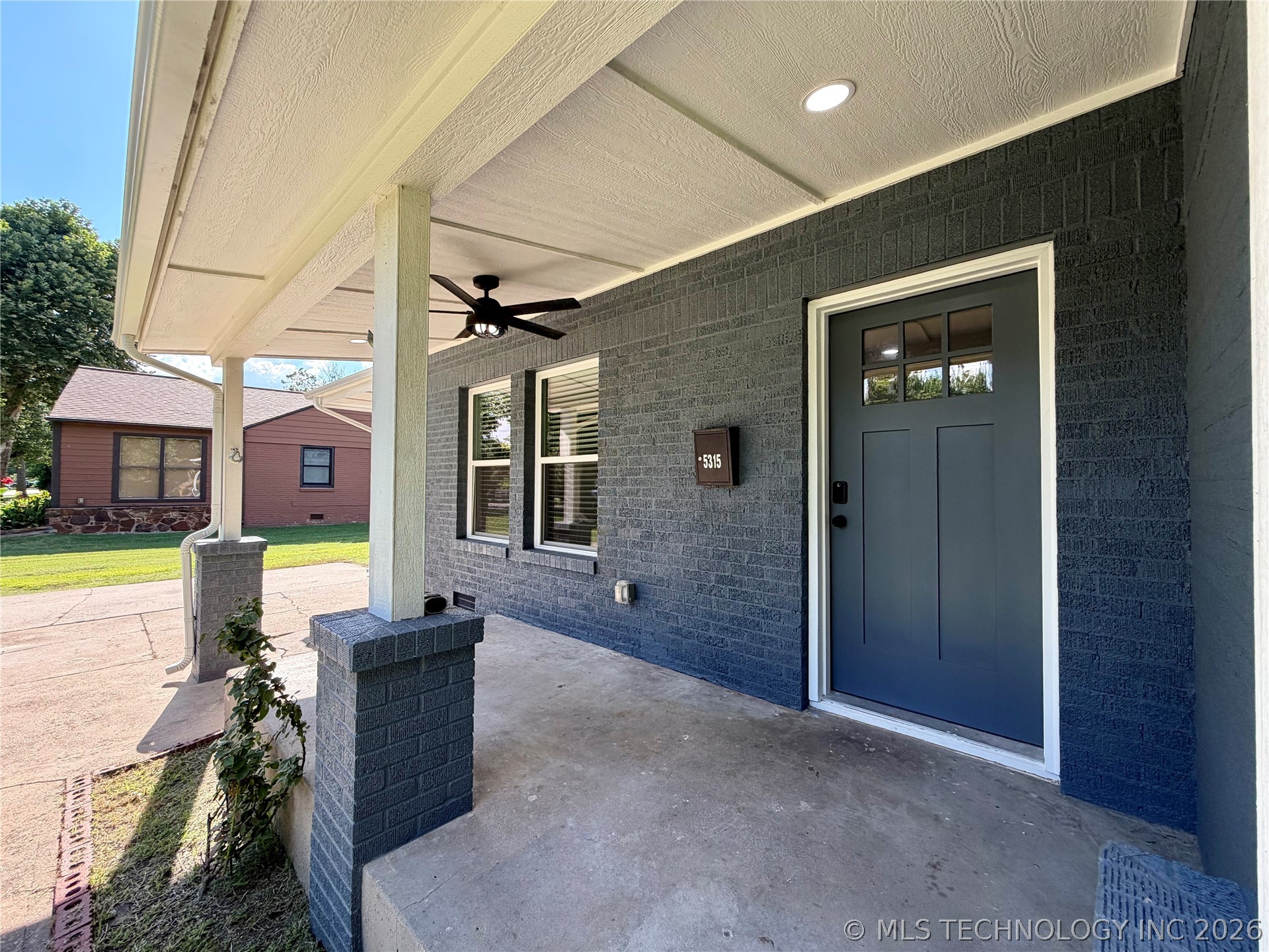 5315 E 33rd Street Property Photo 4