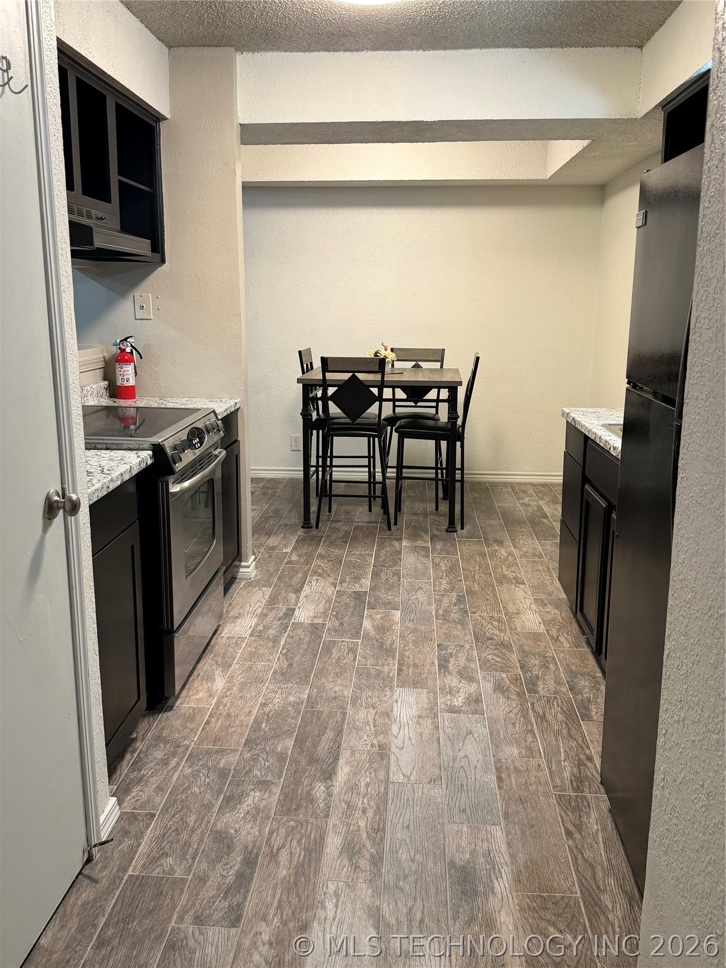 2224 E 66th Place 1208 Property Photo 6