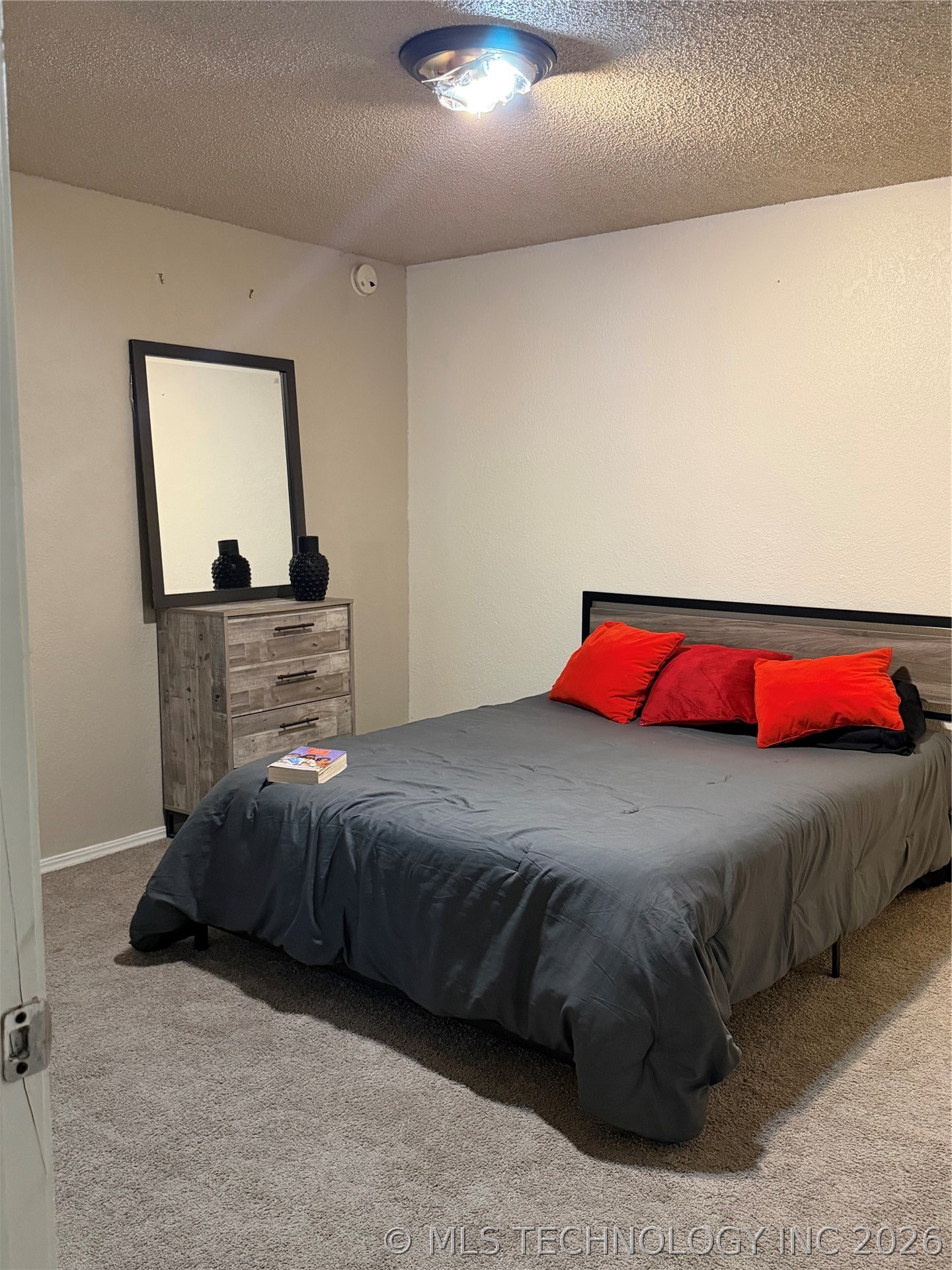 2224 E 66th Place 1208 Property Photo 15
