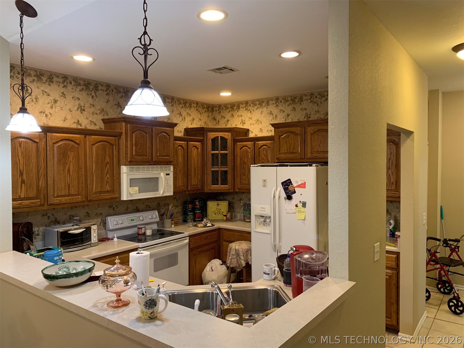 8116 E 74th Court Property Photo 6
