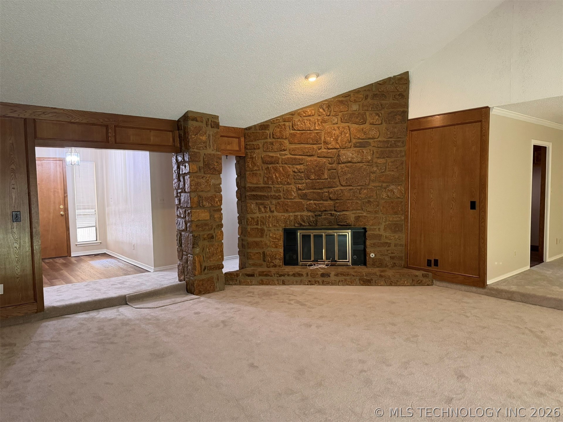 5935 E 79th Street Property Photo 9