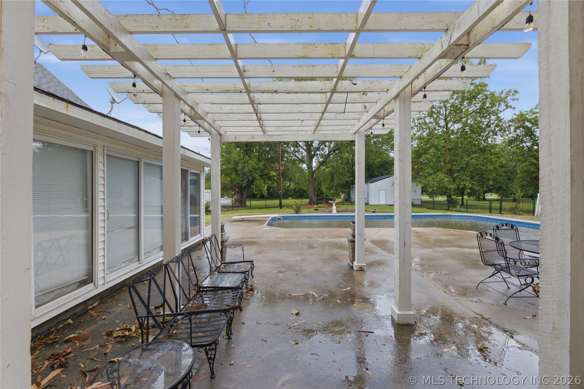 401 E Main Street Property Photo 40