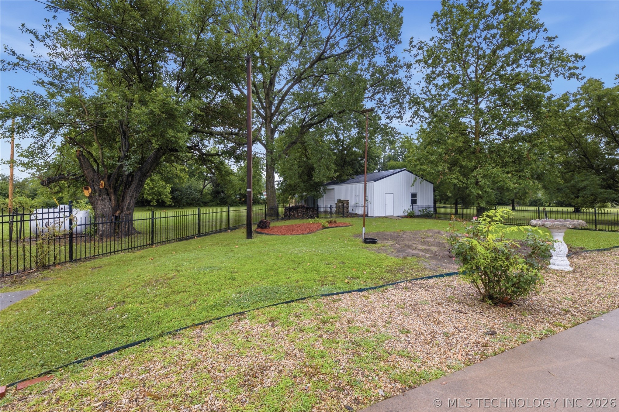 401 E Main Street Property Photo 63