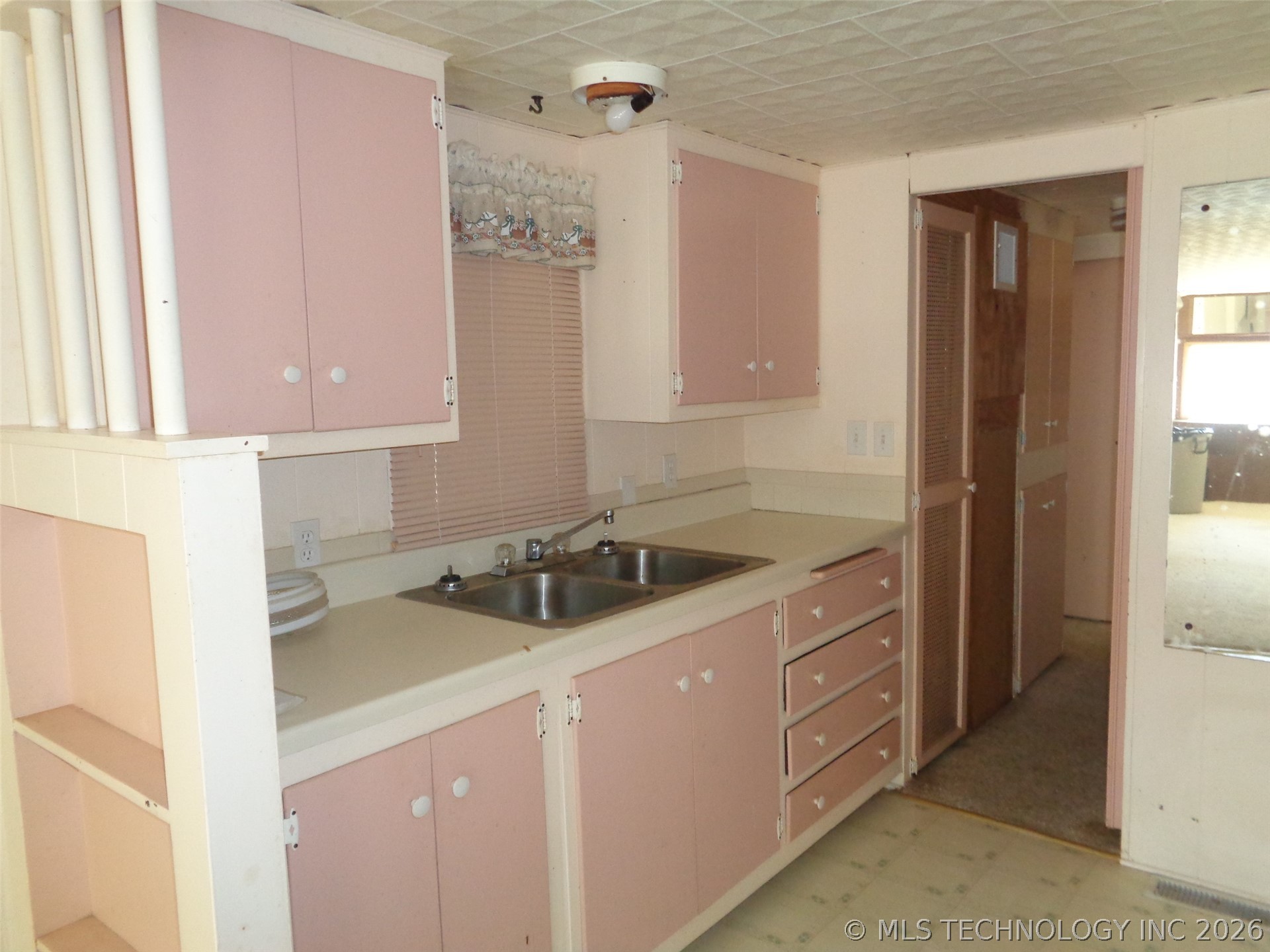 203 Oak Avenue Property Photo 12