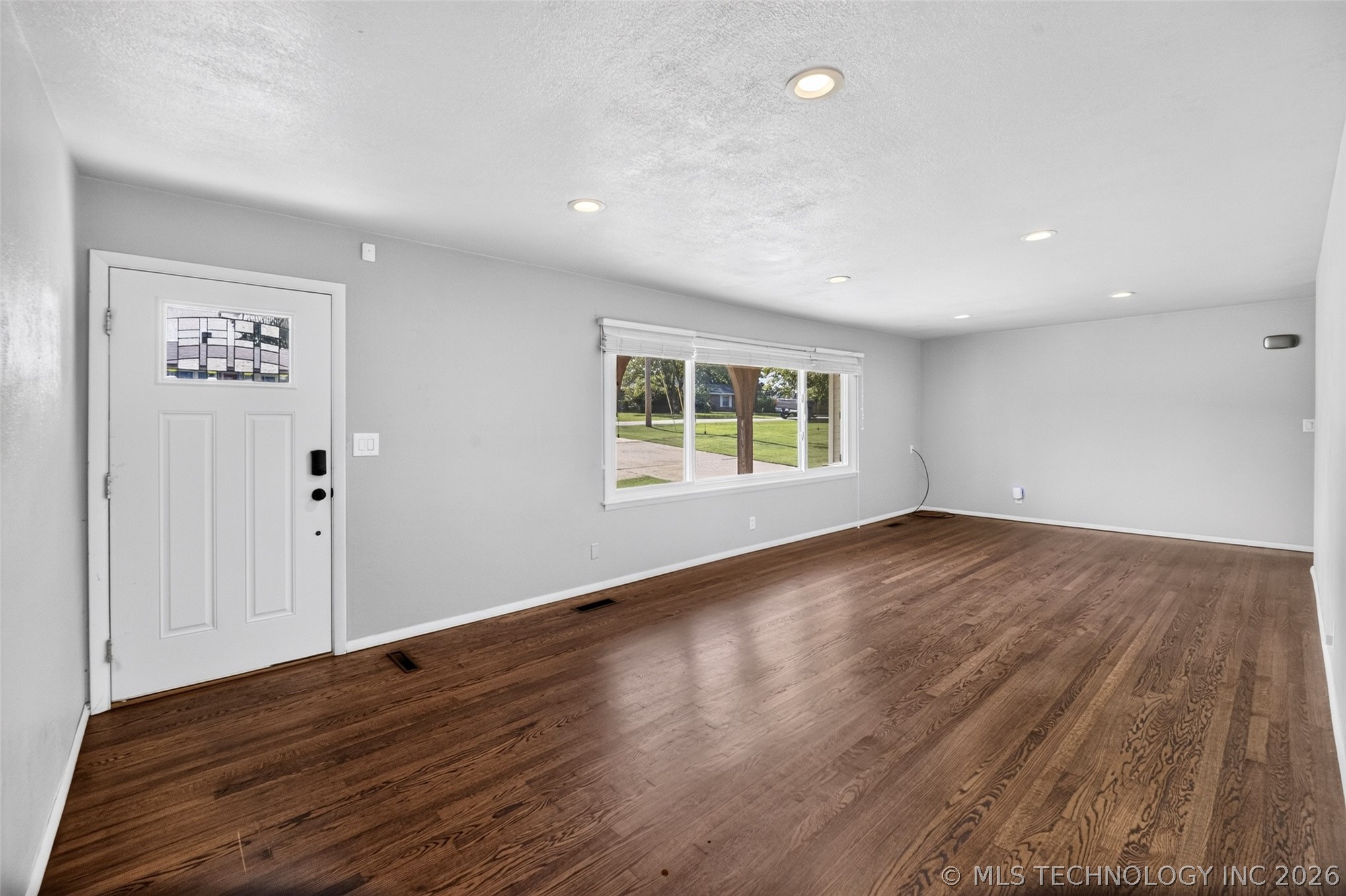 1604 Smysor Drive Property Photo 10