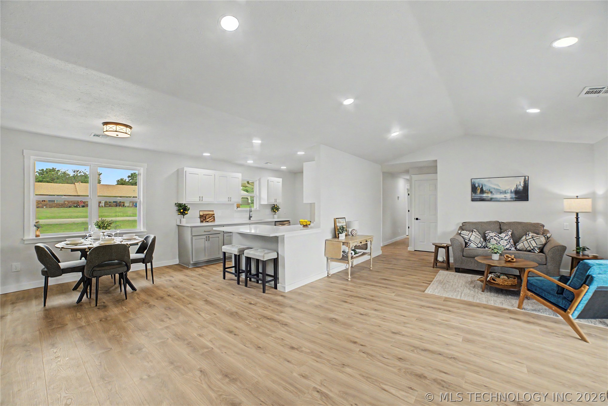 17074 E 107th Street N Property Photo 9
