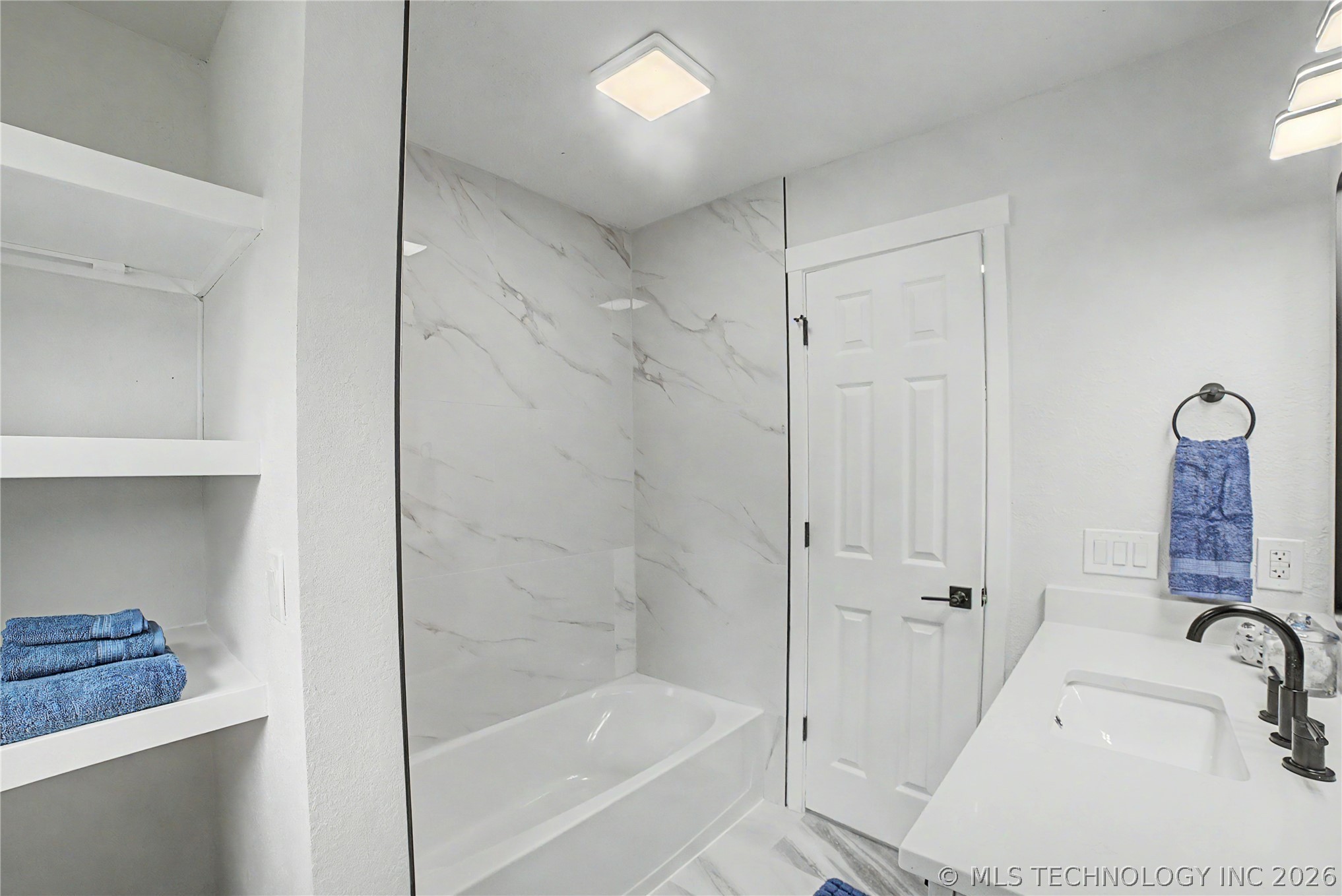 17074 E 107th Street N Property Photo 17