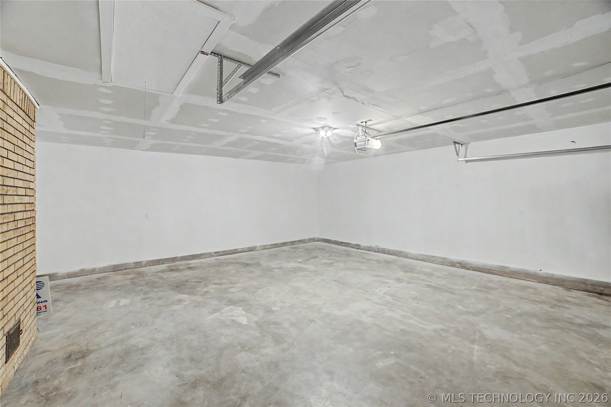 17074 E 107th Street N Property Photo 33