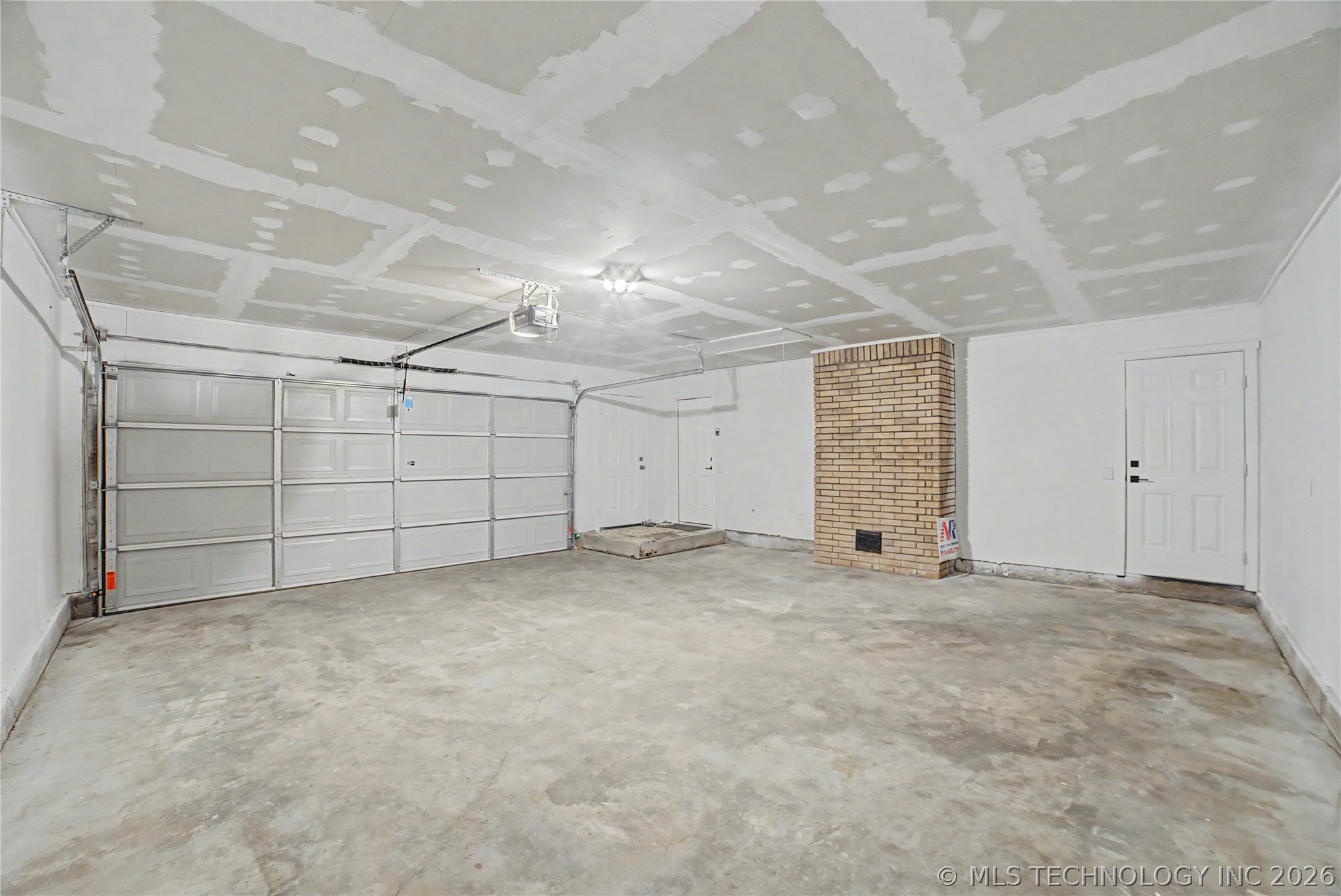 17074 E 107th Street N Property Photo 34