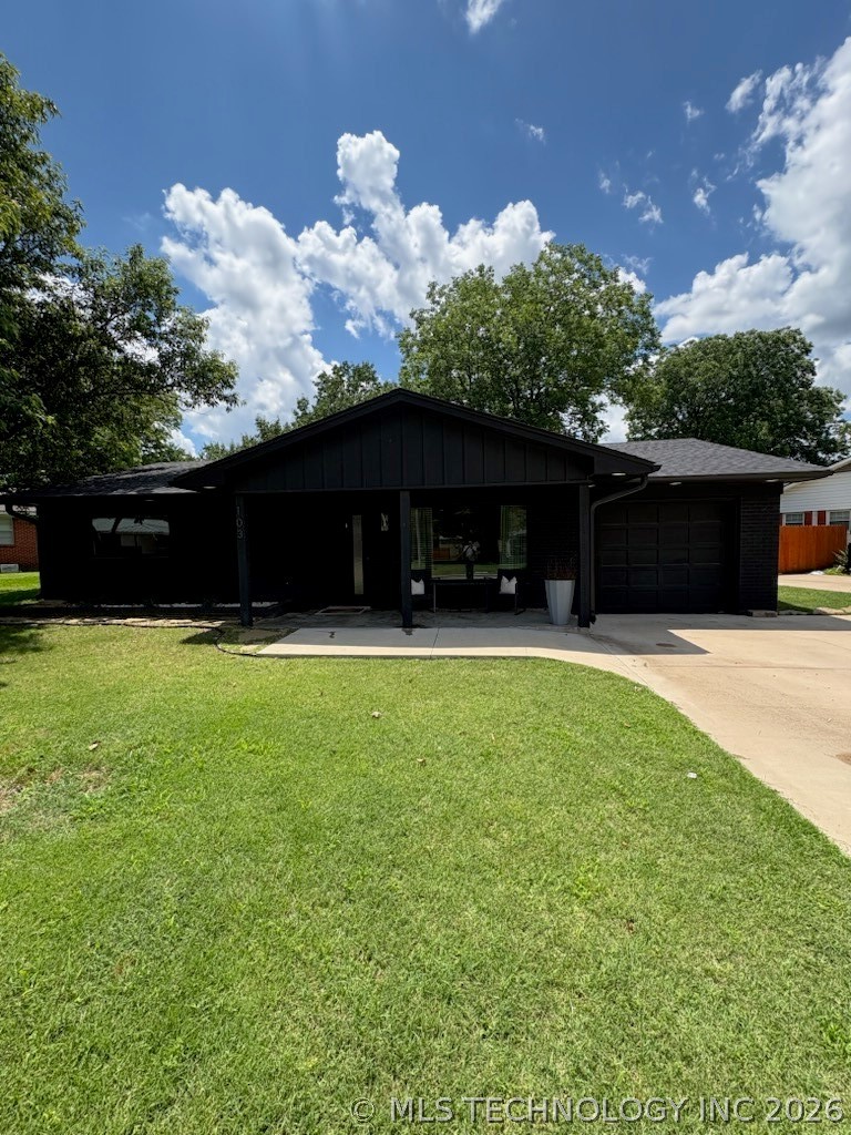103 N Sunset Property Photo 3