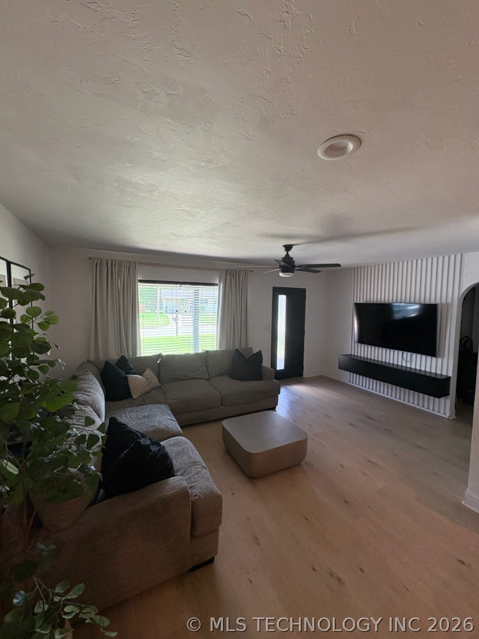 103 N Sunset Property Photo 4