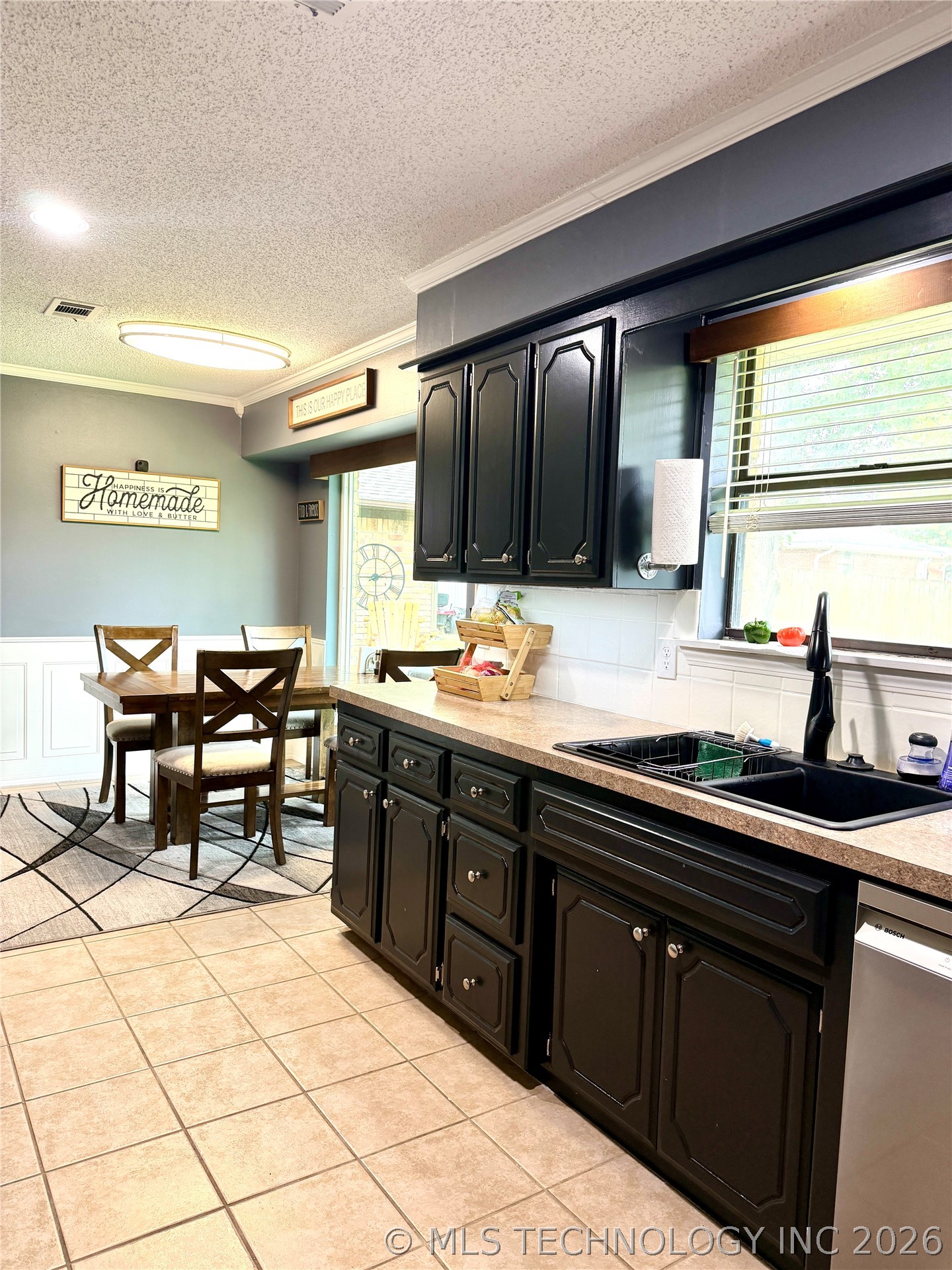2513 Foliage Property Photo 18