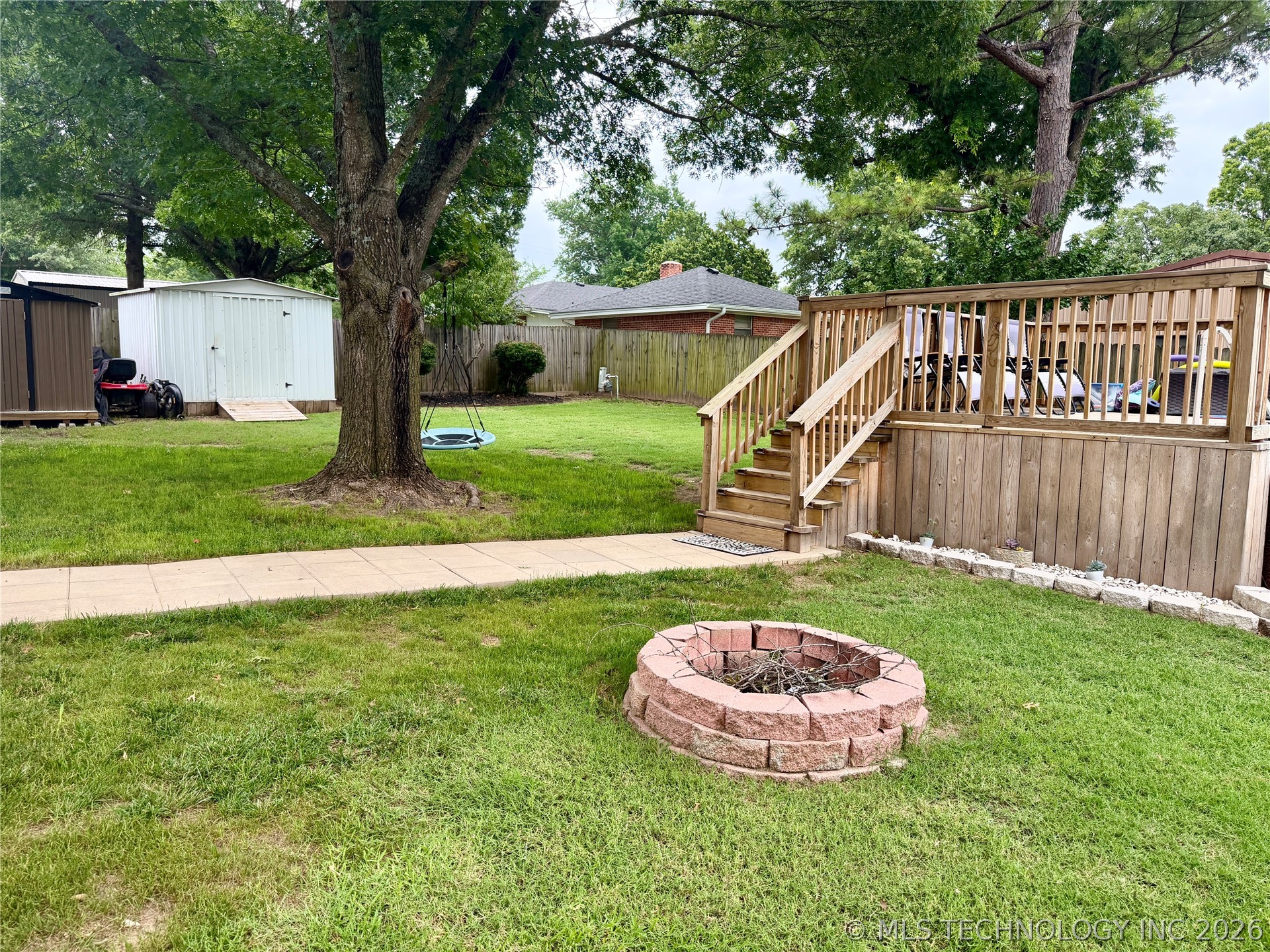 2513 Foliage Property Photo 61