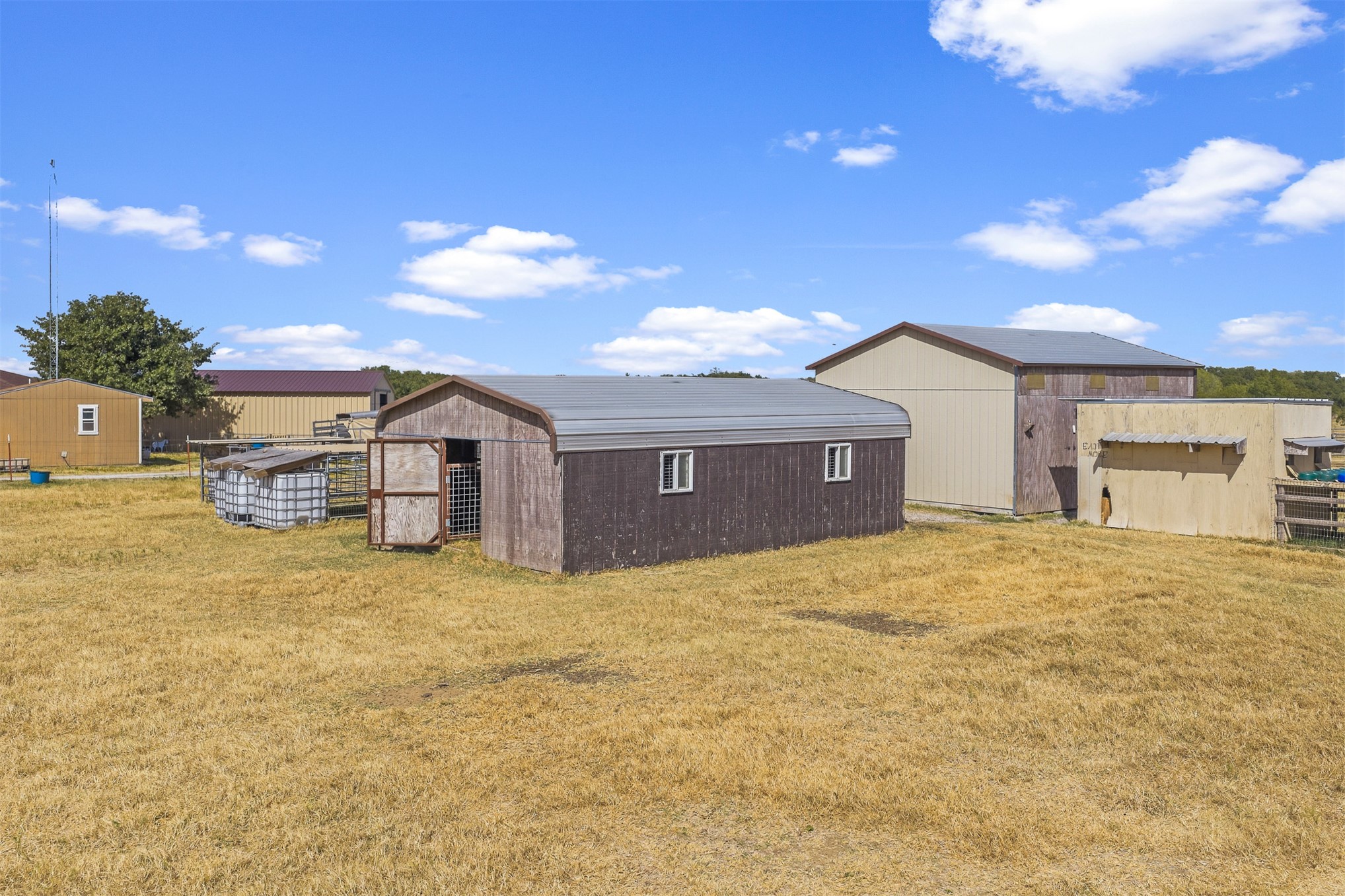 2216 Bristol Road Property Photo 5