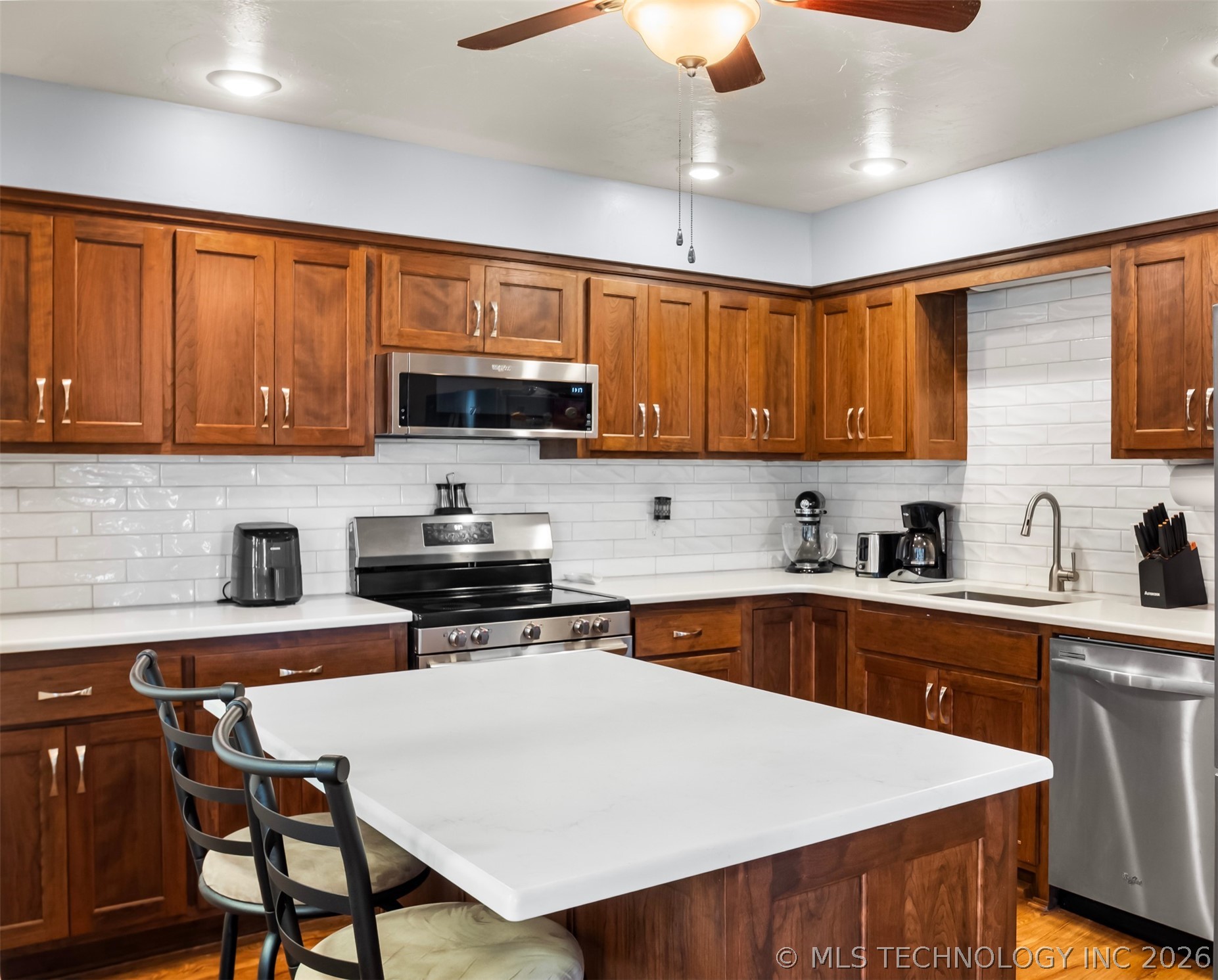 3716 Bellflower Avenue D Property Photo 7