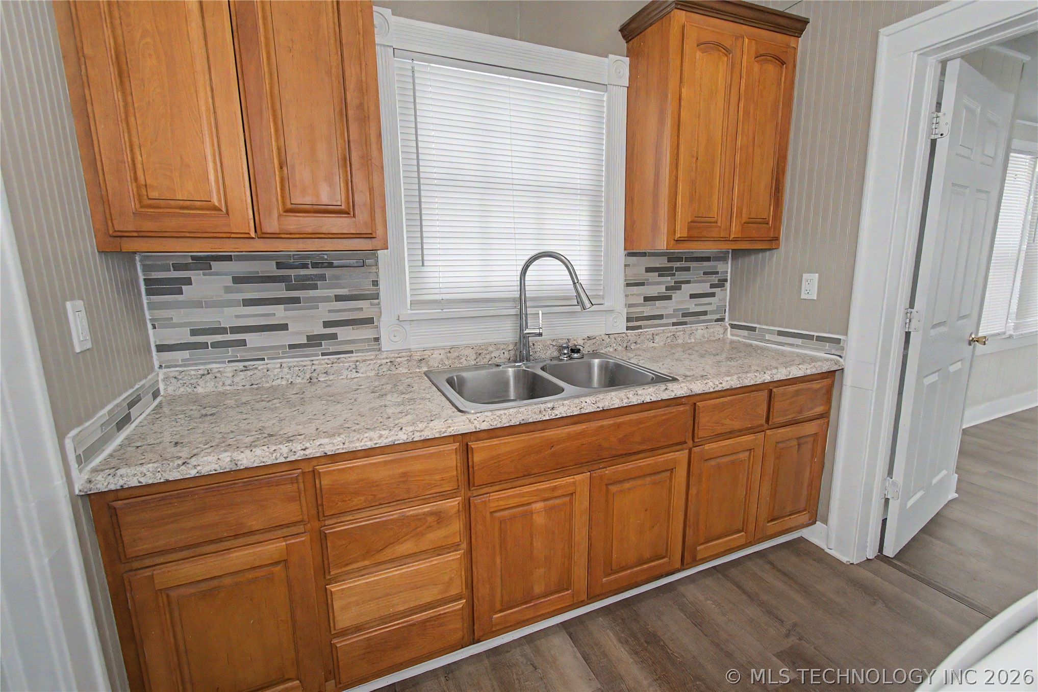 1523 Houston Street Property Photo 7