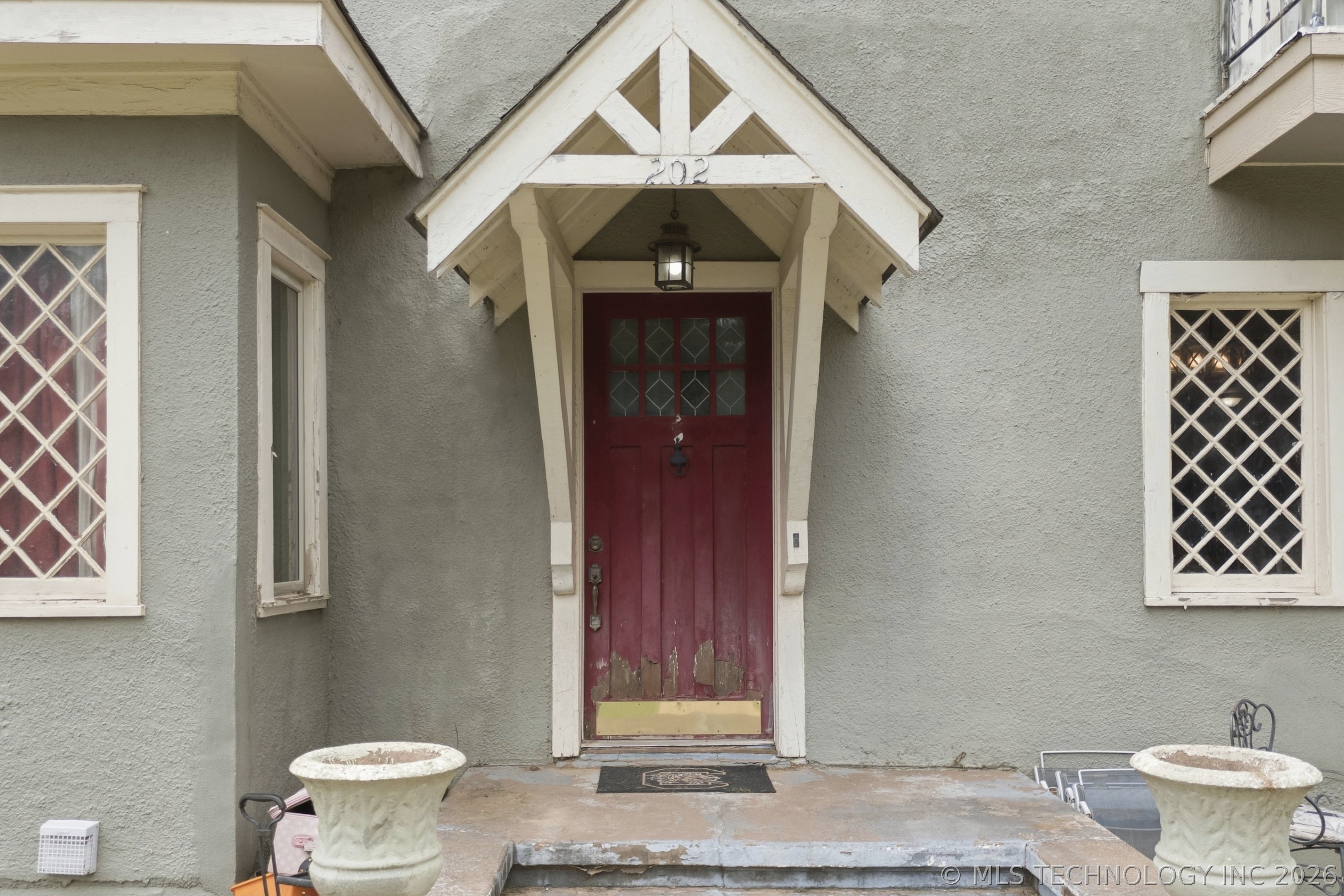 202 S Maple Street Property Photo 3