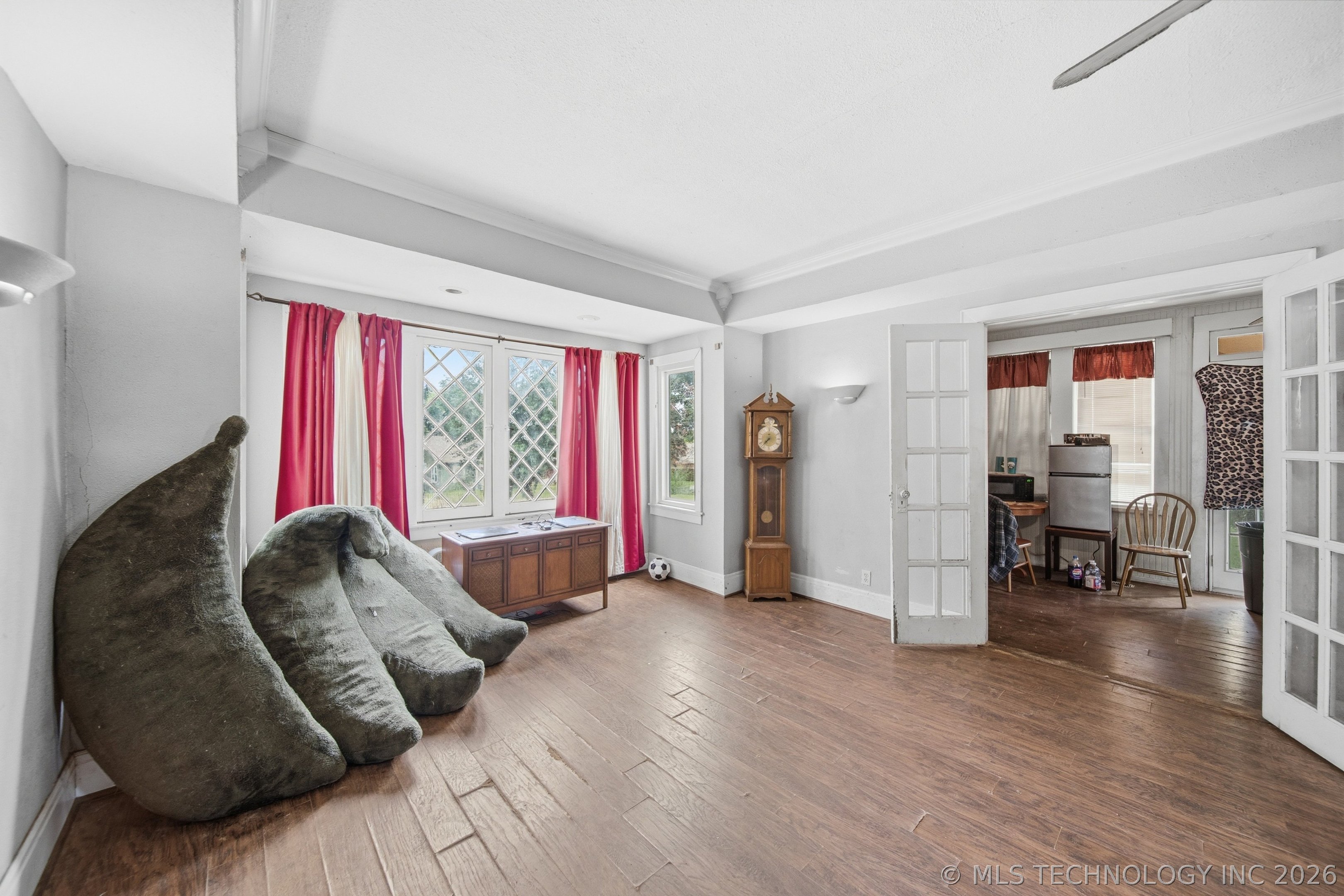 202 S Maple Street Property Photo 6