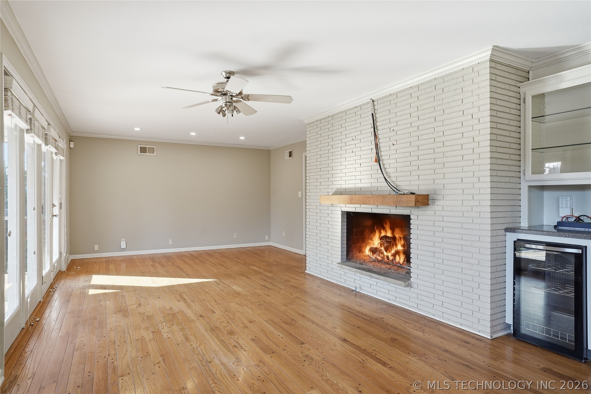 3127 S Lewis Avenue Property Photo 33
