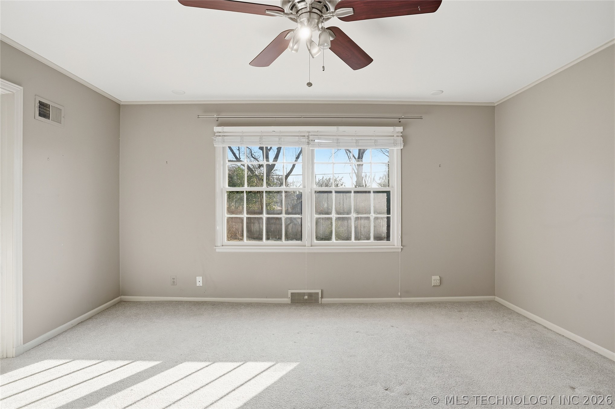 3127 S Lewis Avenue Property Photo 37